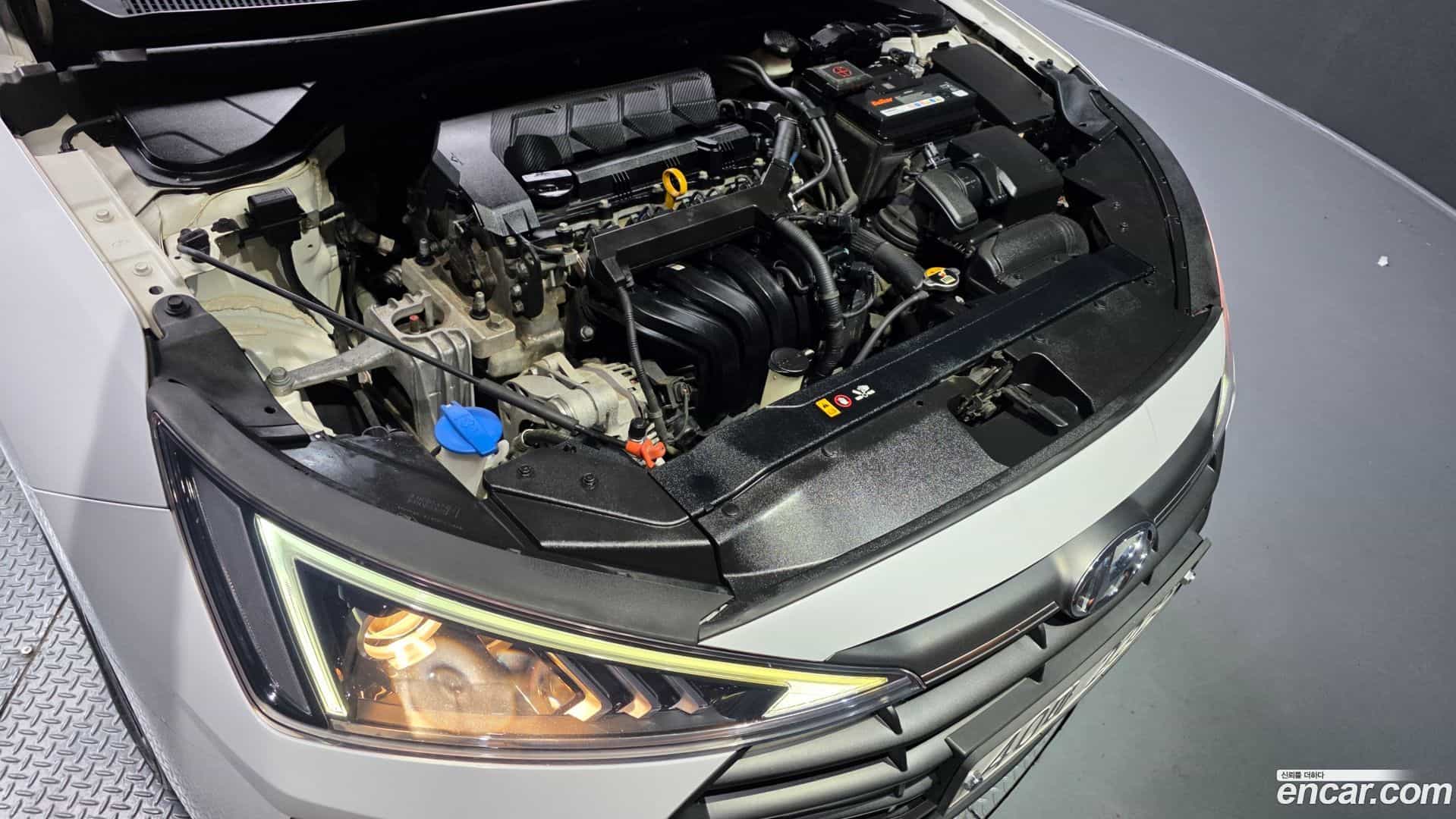AVANTE Hyundai 2018.9-OUTER-006