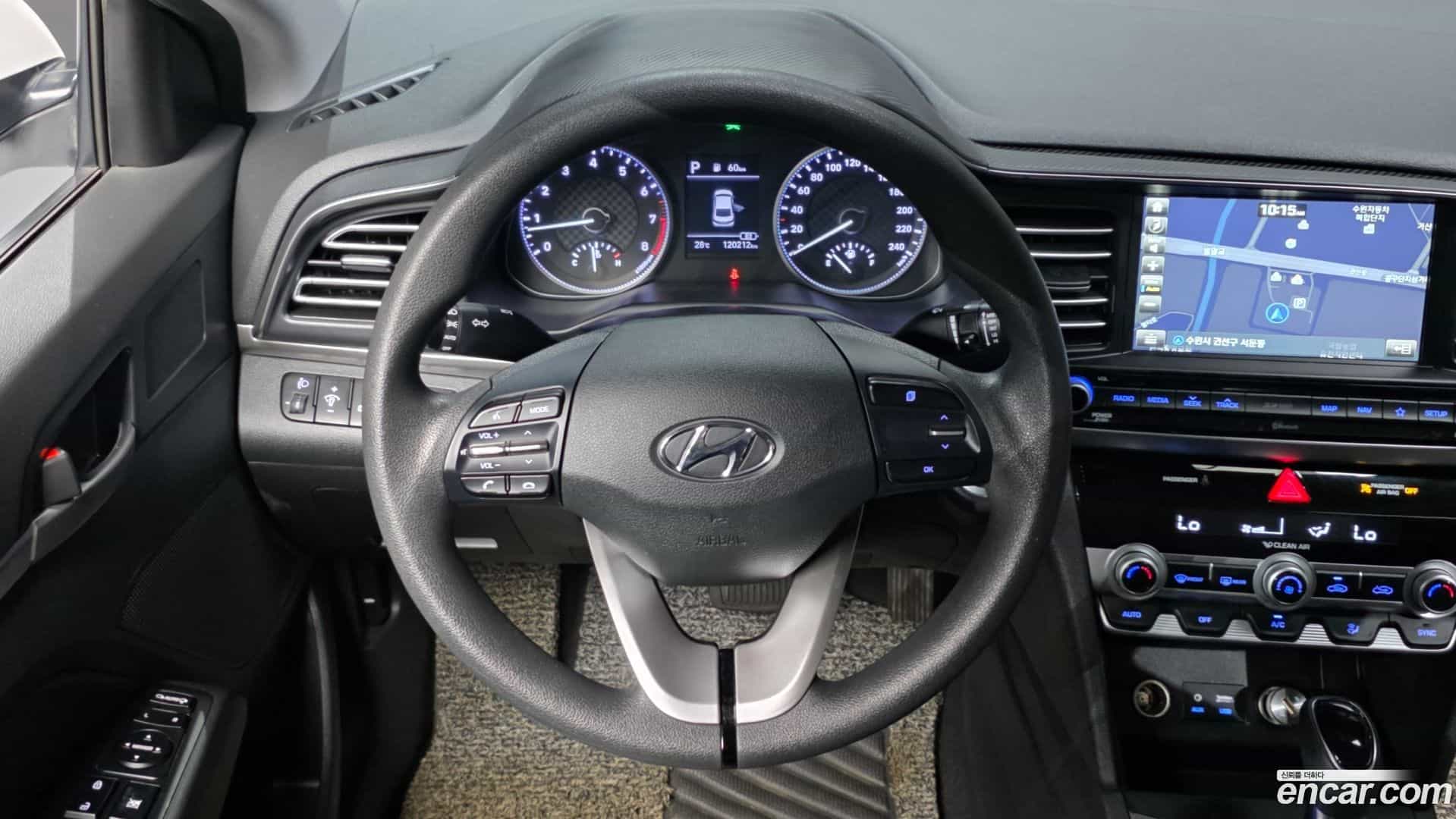 AVANTE Hyundai 2018.9-OPTION-017