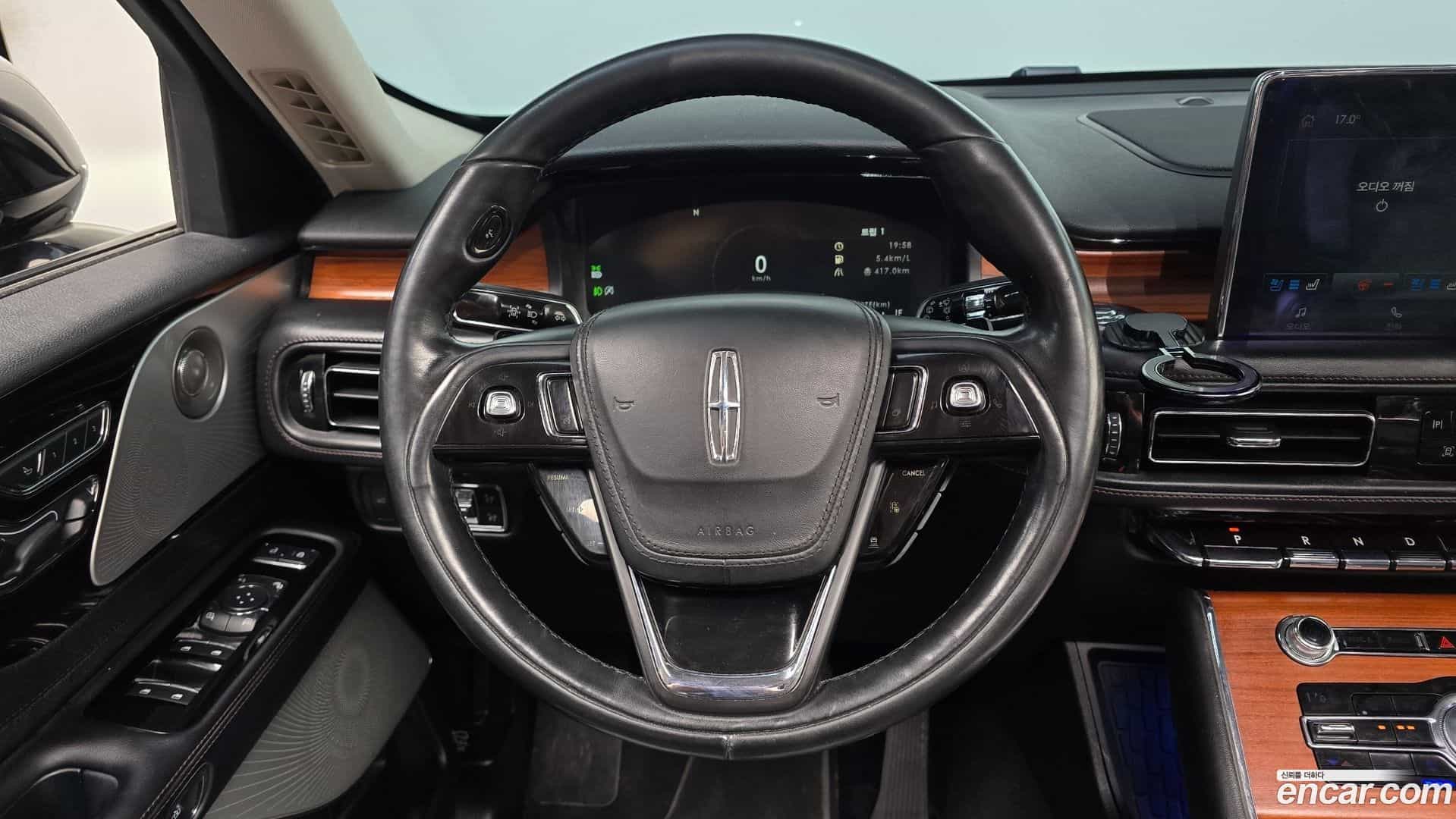 Aviator Lincoln 2019.11-OPTION-016