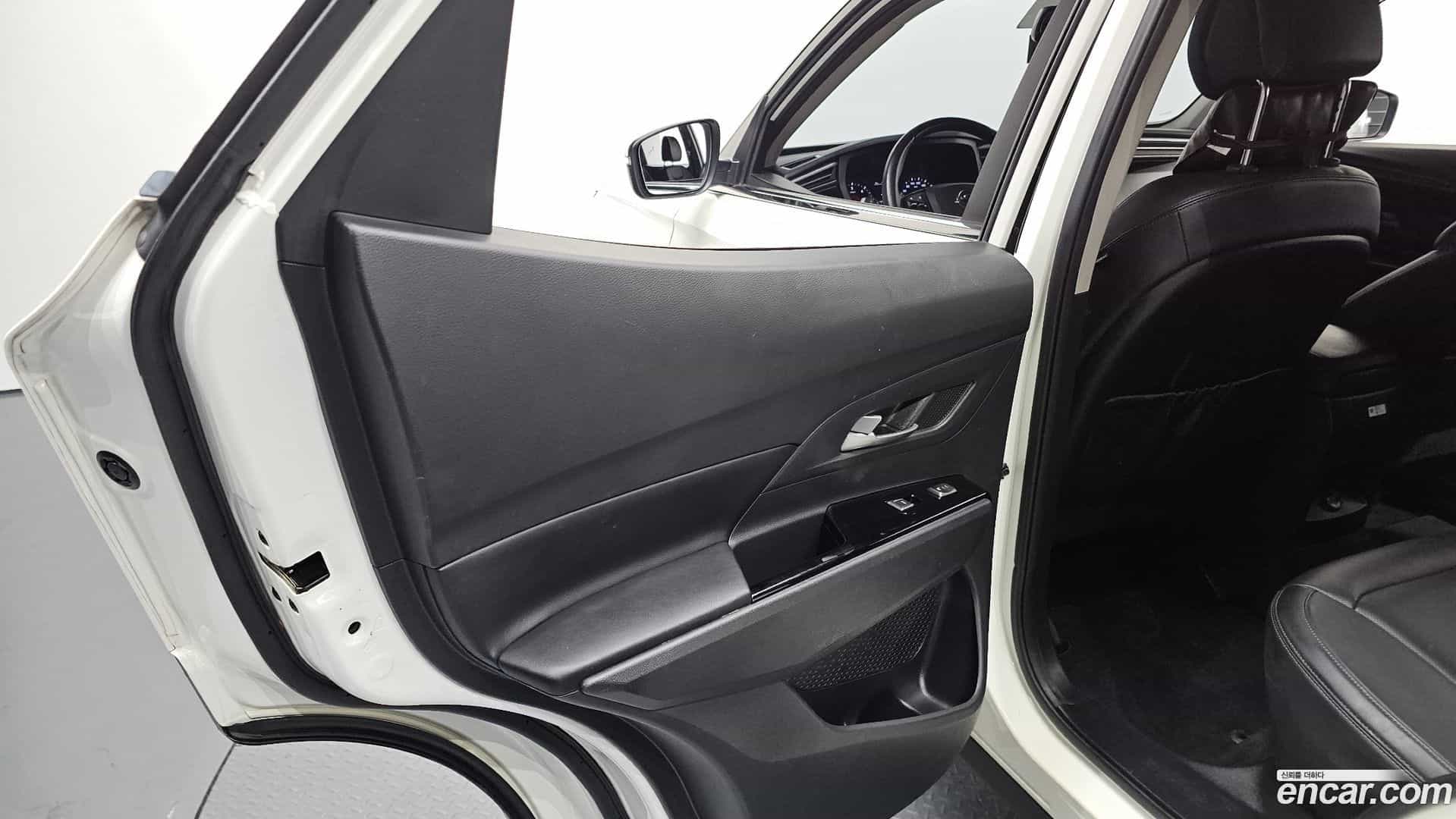 KORANDO KG Mobility 2019.9-INNER-035