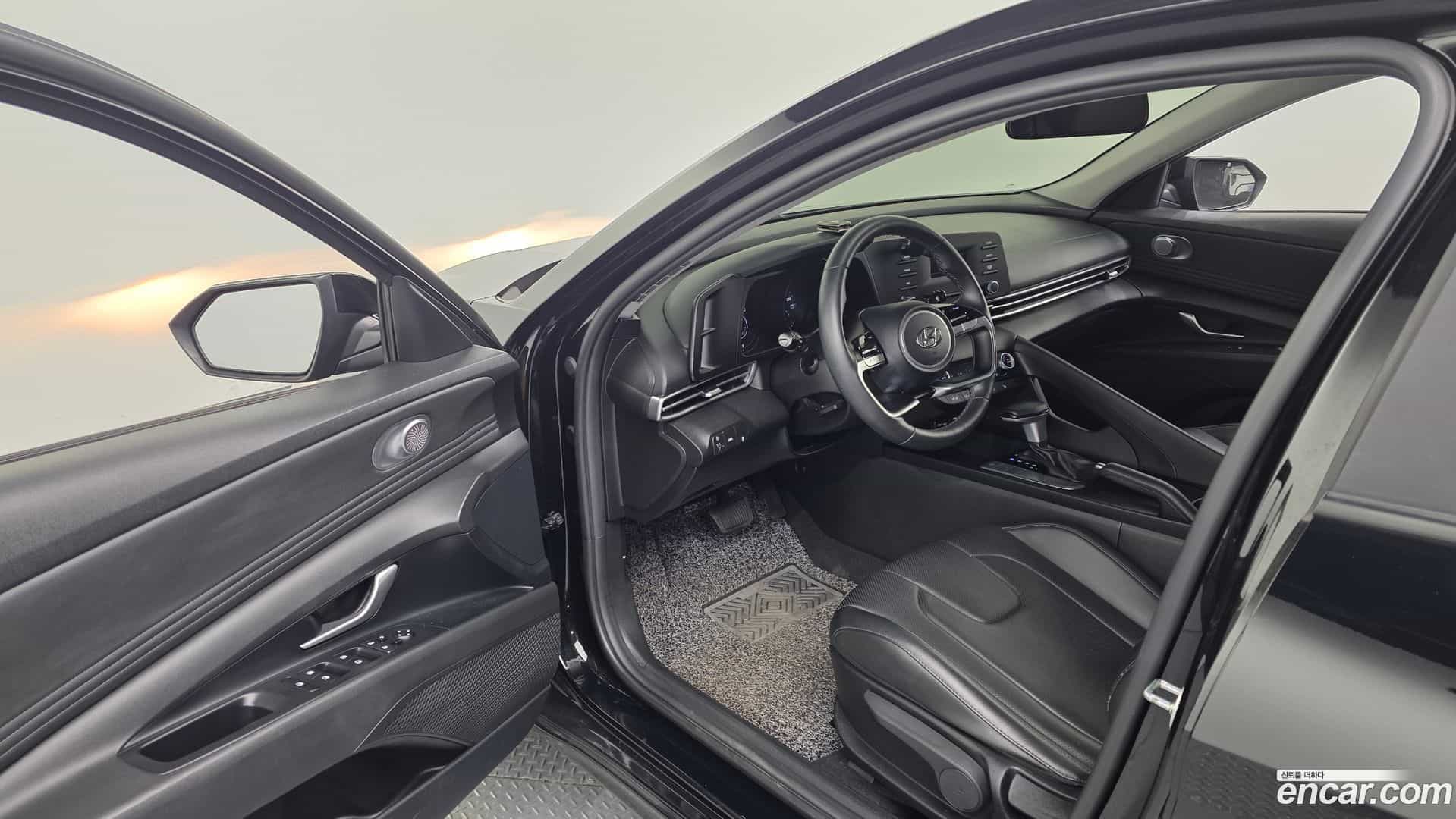 AVANTE Hyundai 2021.5-INNER-010