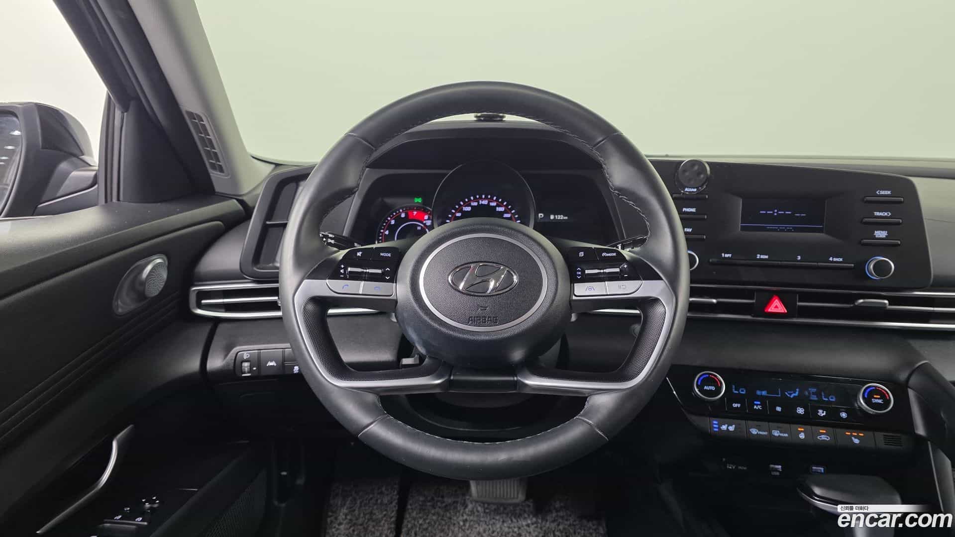 AVANTE Hyundai 2021.5-OPTION-019