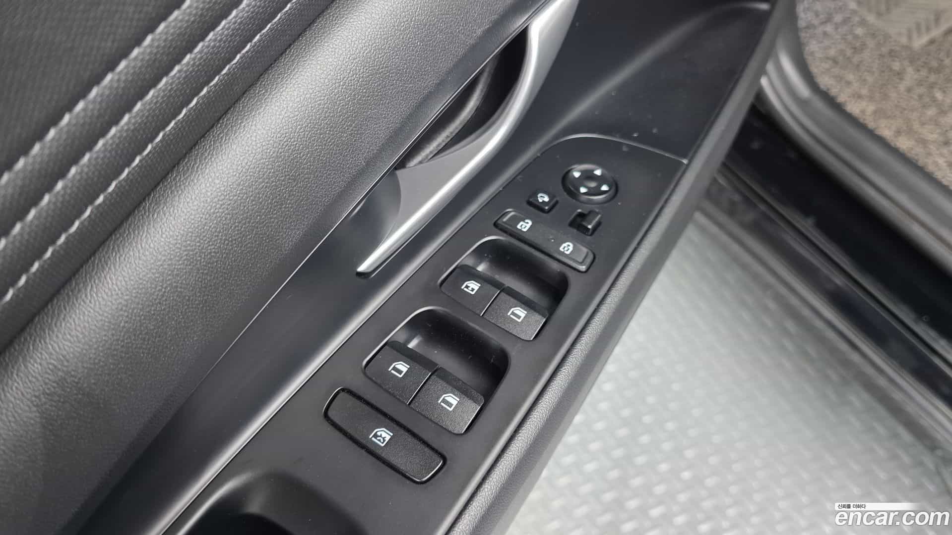 AVANTE Hyundai 2021.5-OPTION-024