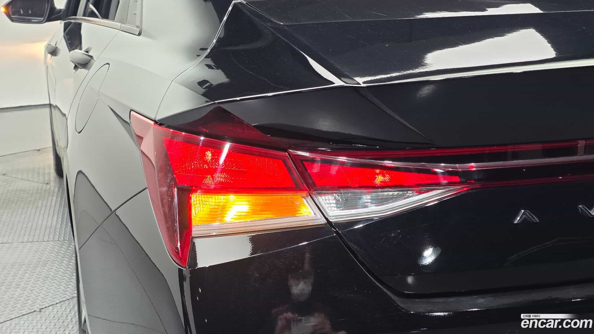 AVANTE Hyundai 2021.5-OUTER-033