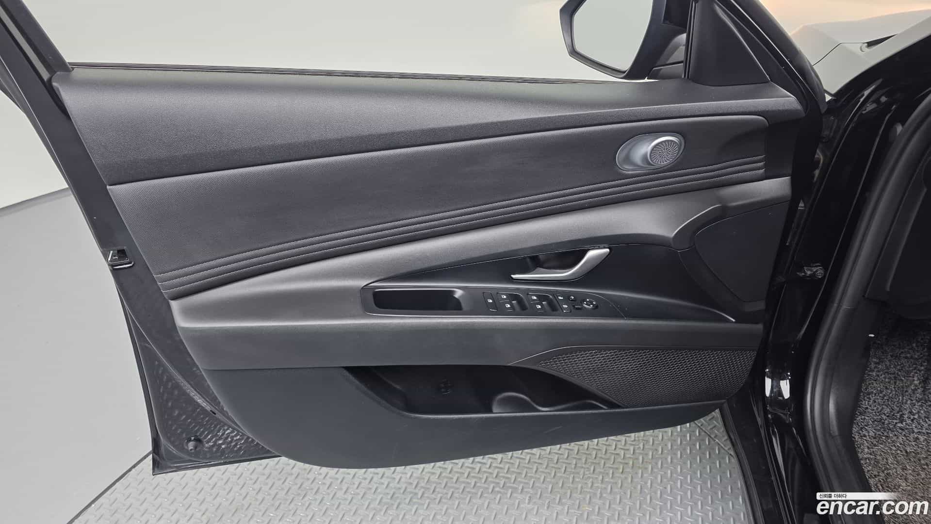 AVANTE Hyundai 2021.5-INNER-034