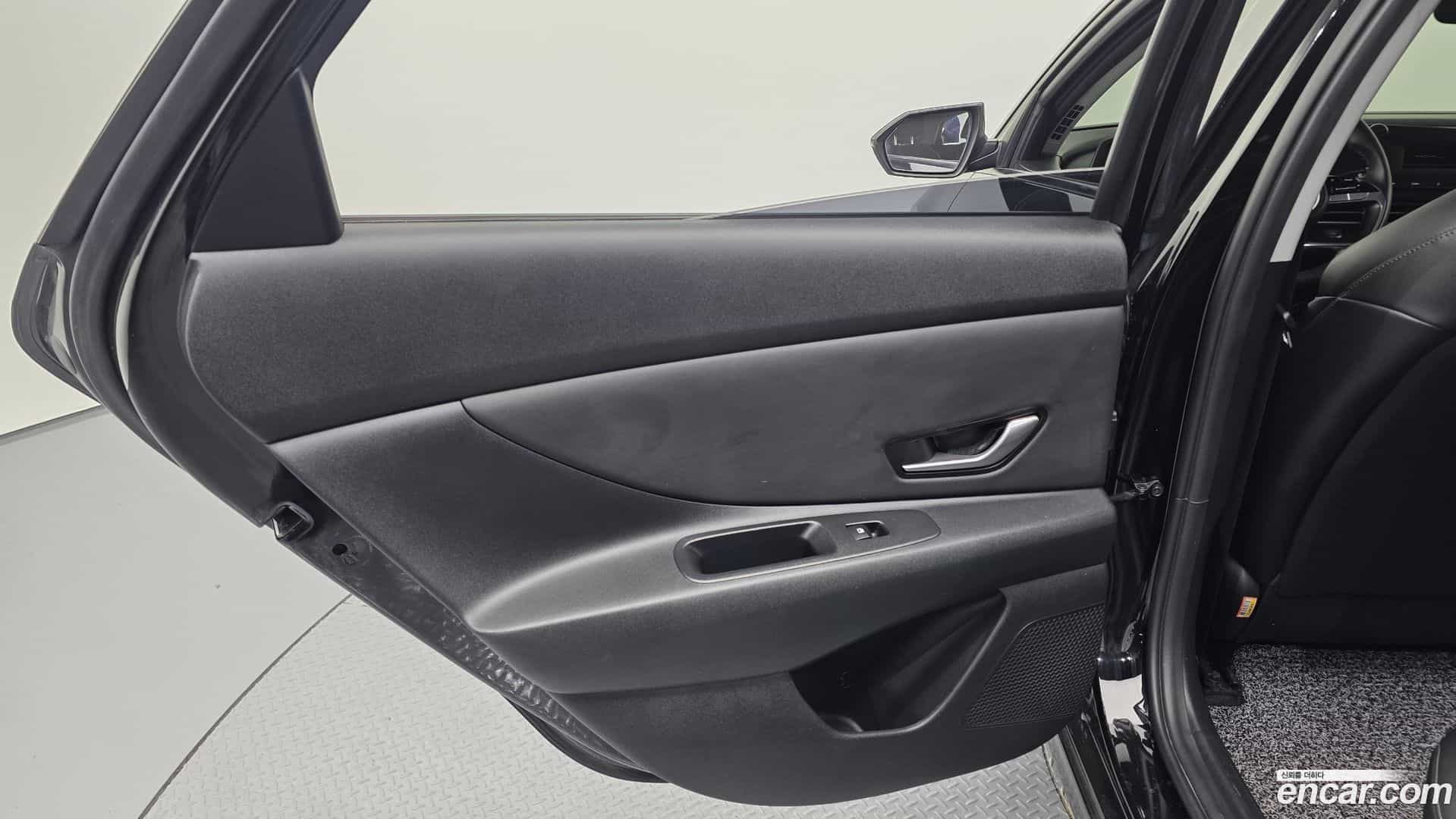 AVANTE Hyundai 2021.5-INNER-035