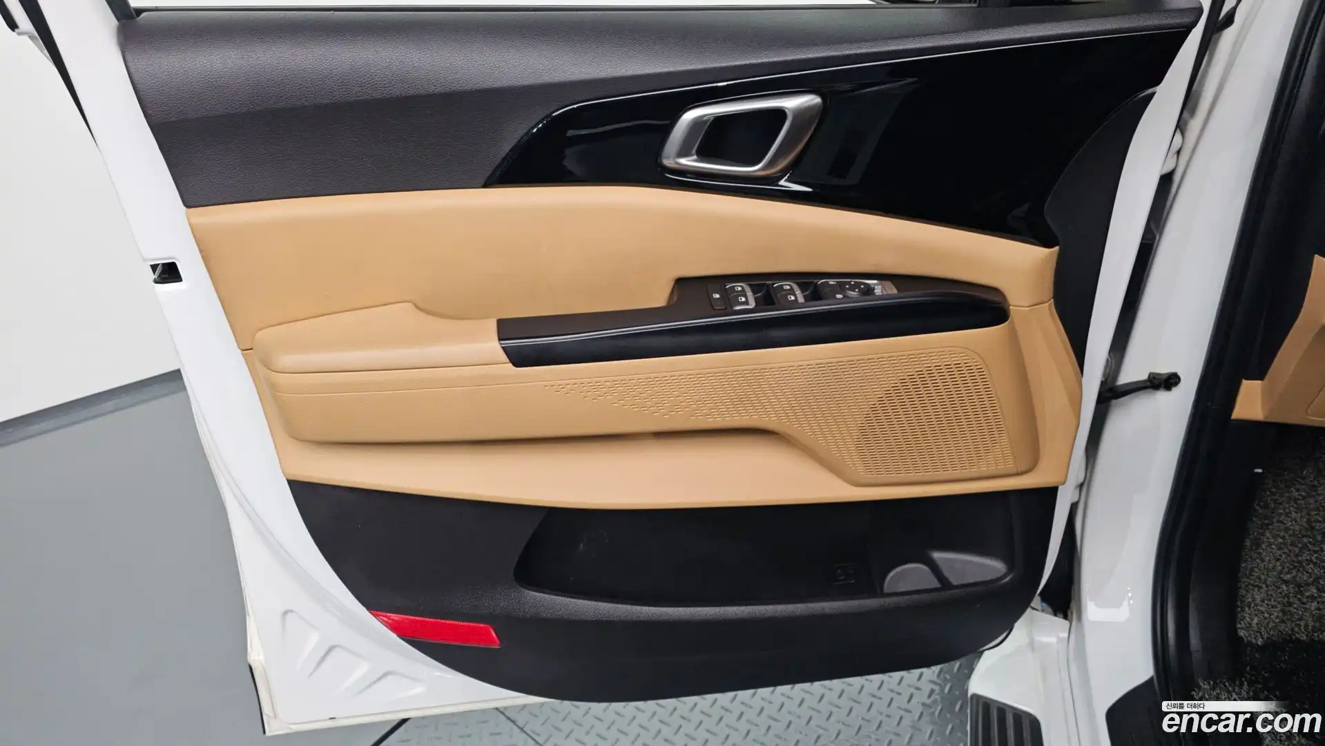 Canival Kia 2021.2-INNER-034