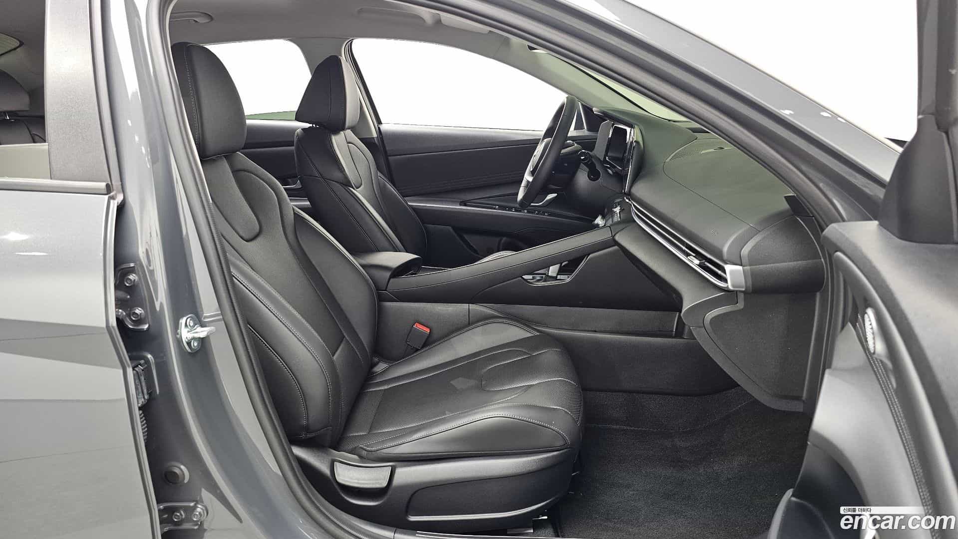 AVANTE Hyundai 2025.4-OPTION-015