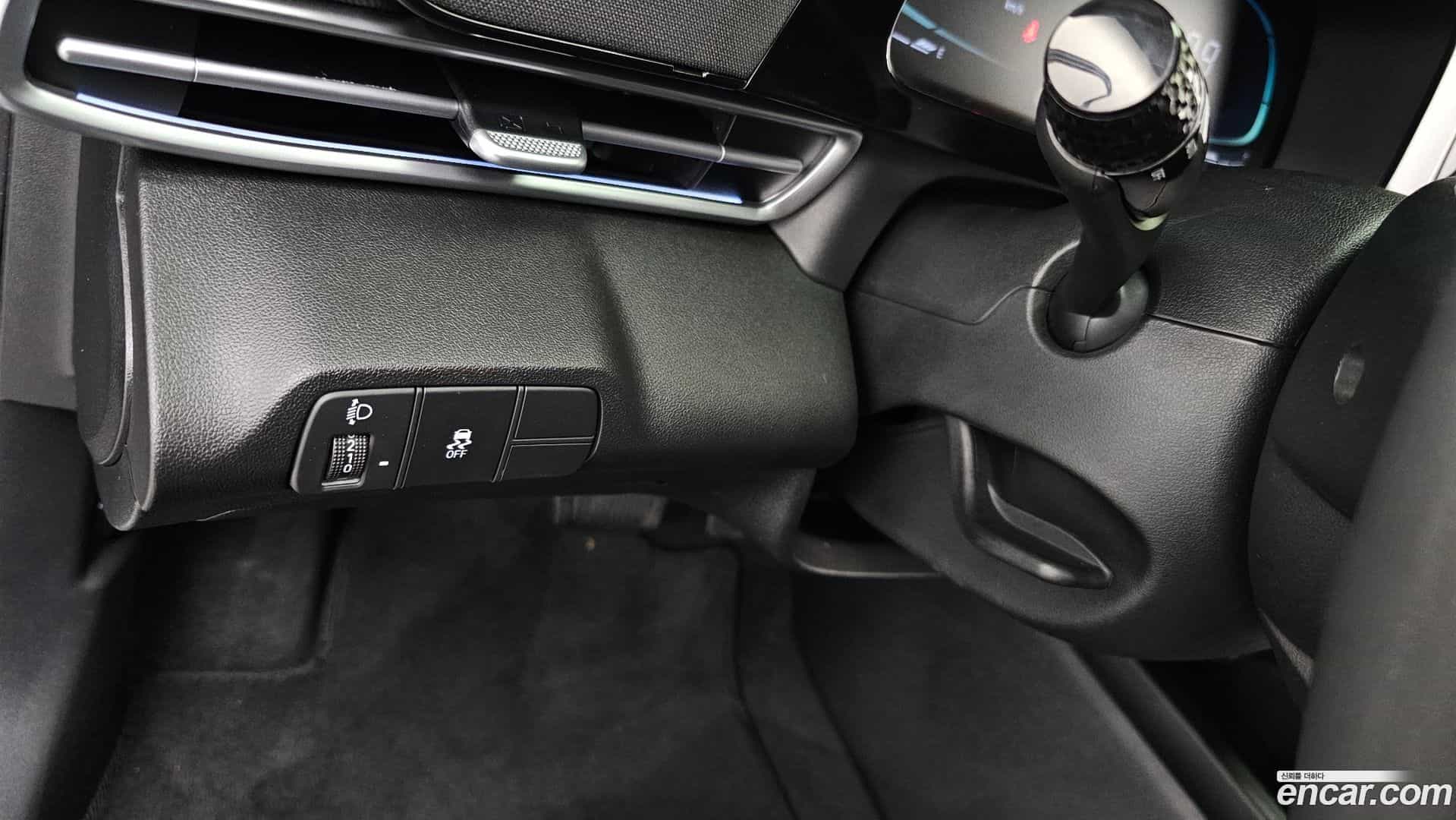 AVANTE Hyundai 2025.4-OPTION-024