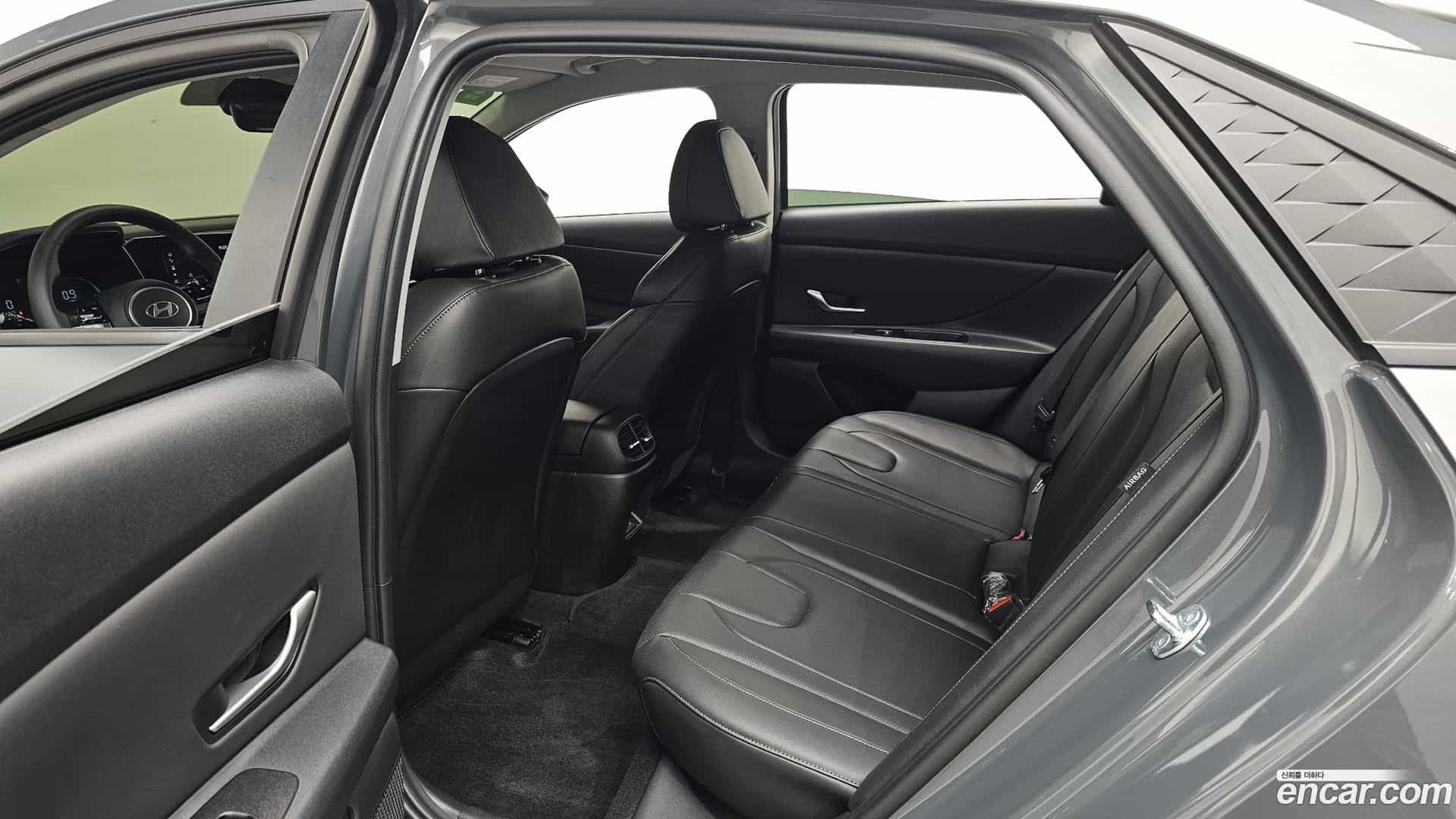AVANTE Hyundai 2025.4-INNER-036