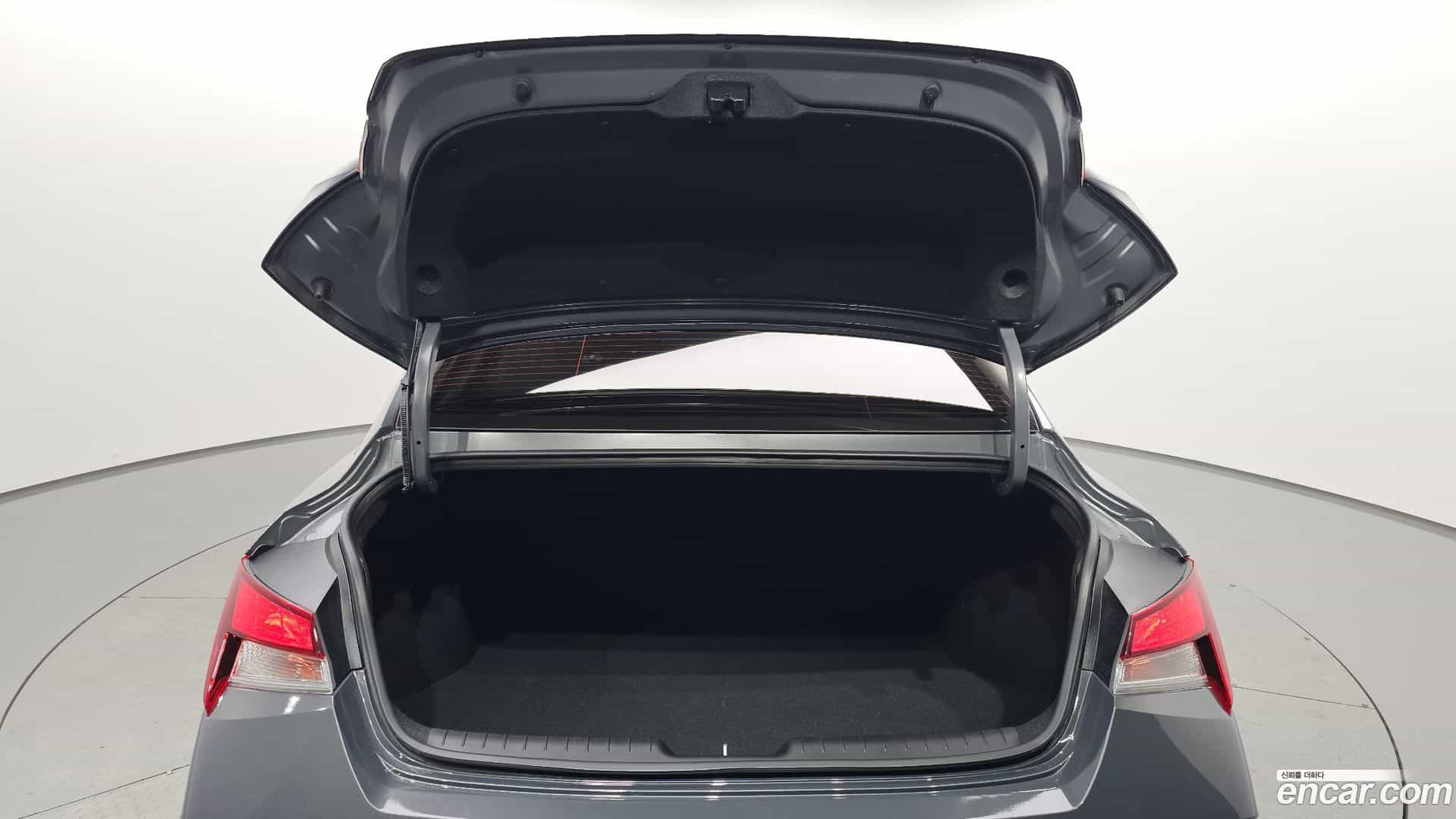 AVANTE Hyundai 2025.4-OPTION-043