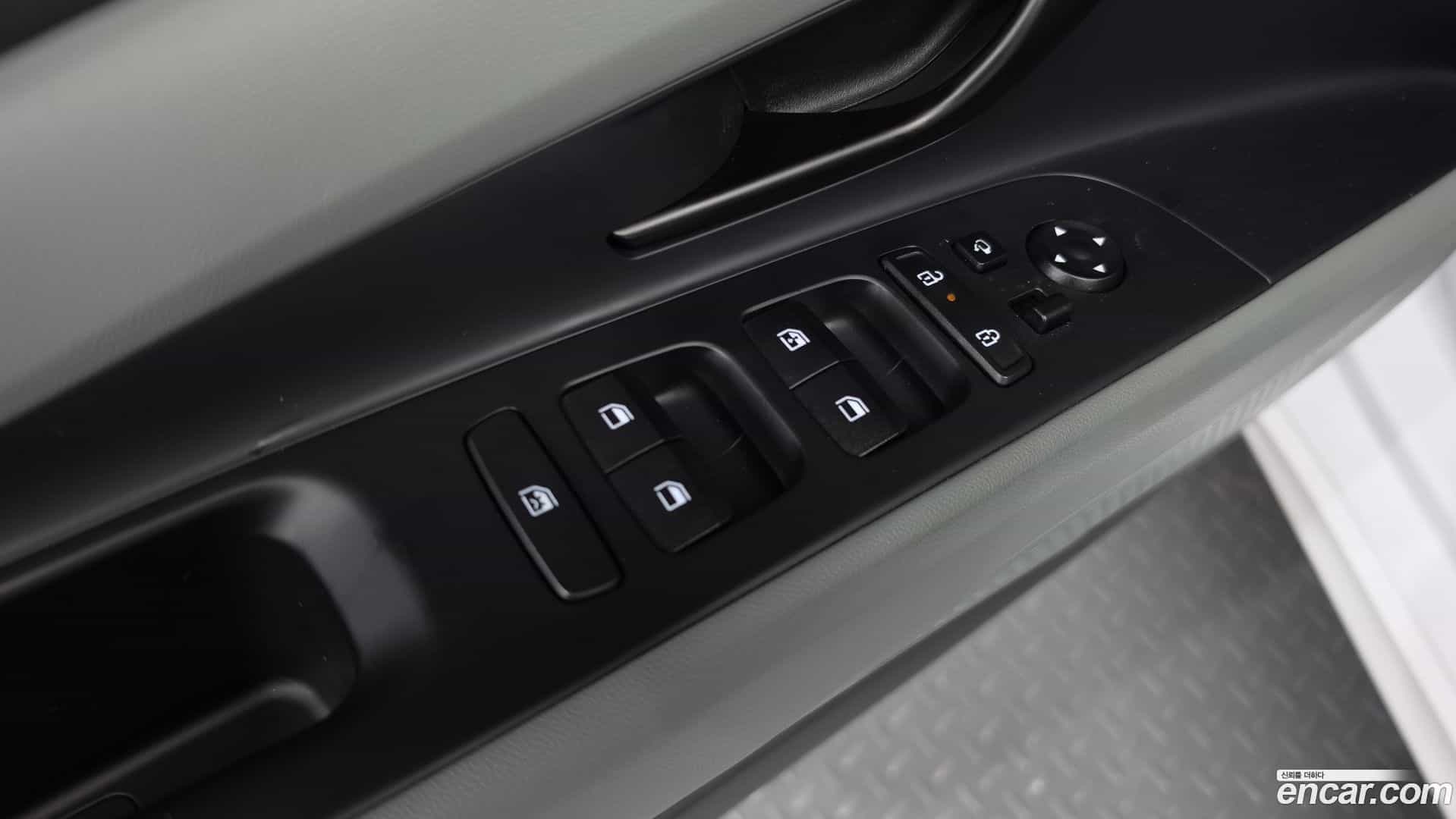 AVANTE Hyundai 2024.10-OPTION-024