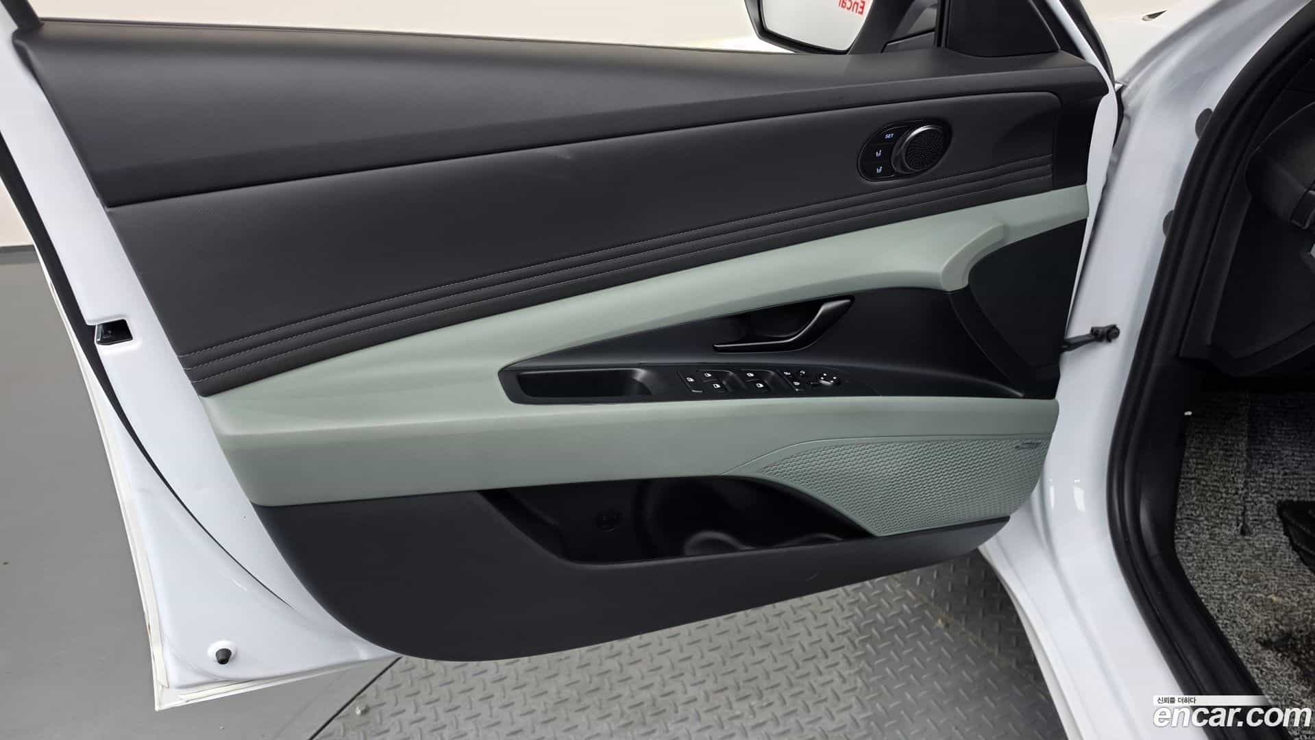 AVANTE Hyundai 2024.10-INNER-034