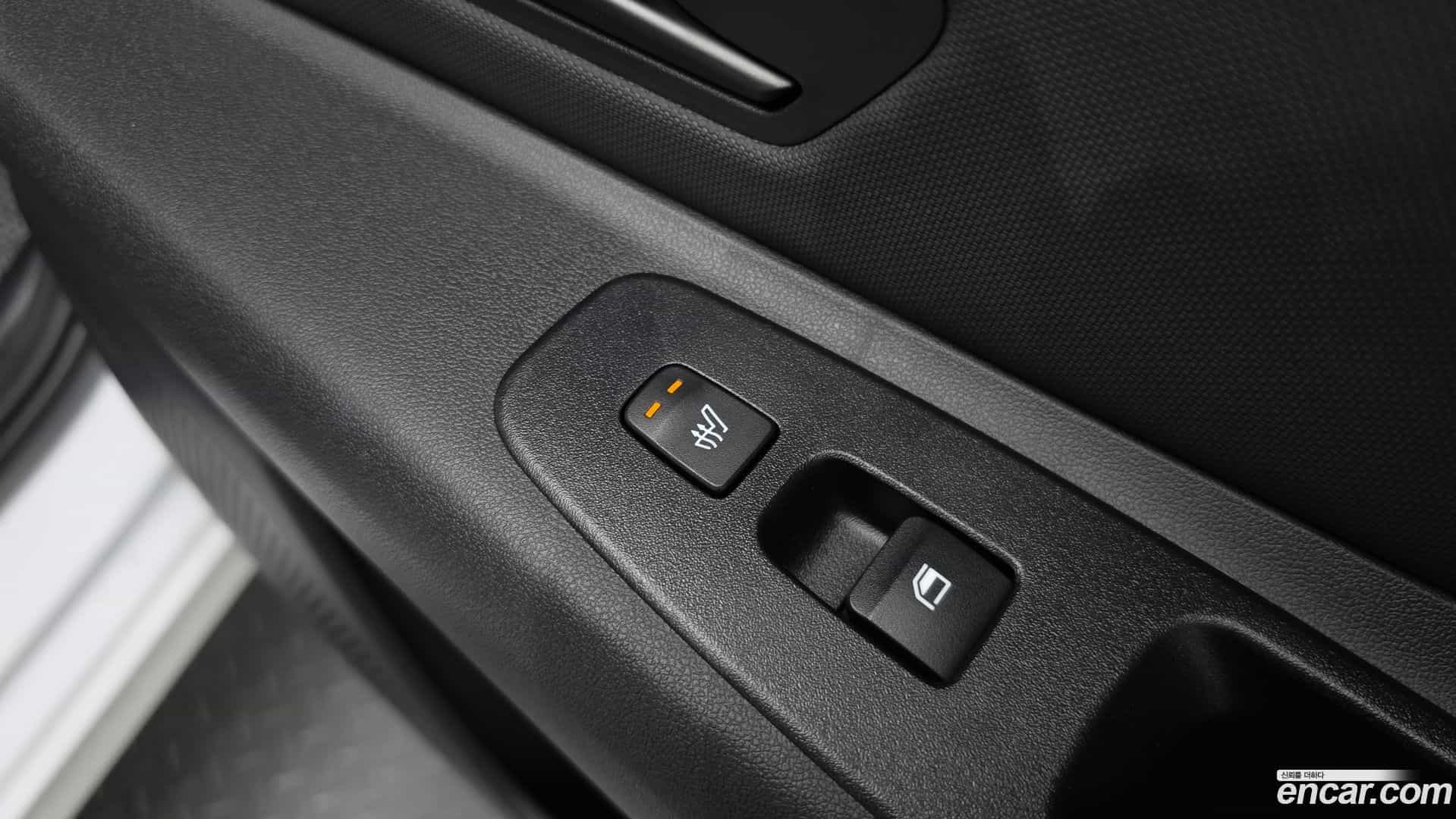 AVANTE Hyundai 2024.10-OPTION-040