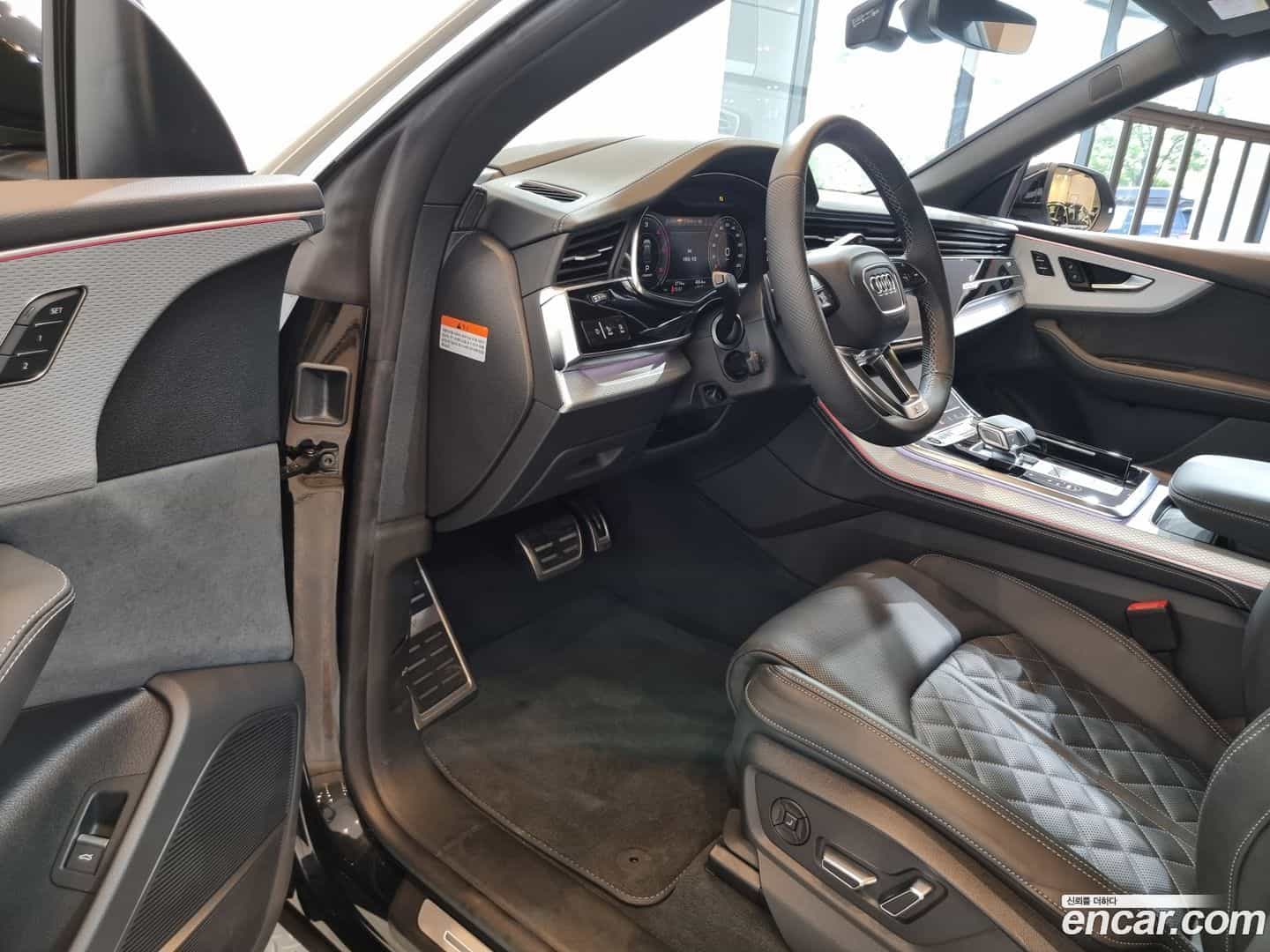 Q8 Audi 2024.11-INNER-010