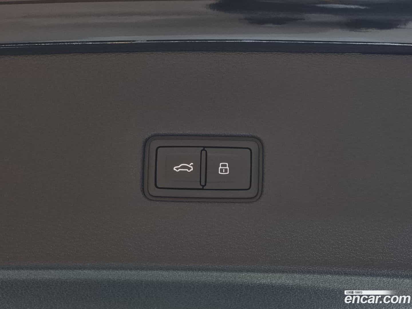 Q8 Audi 2024.11-OPTION-023