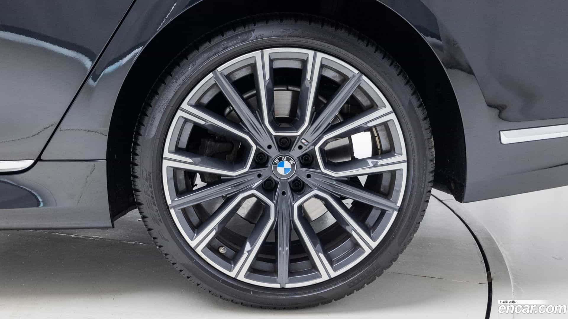 7-Series BMW 2021.9-OUTER-005
