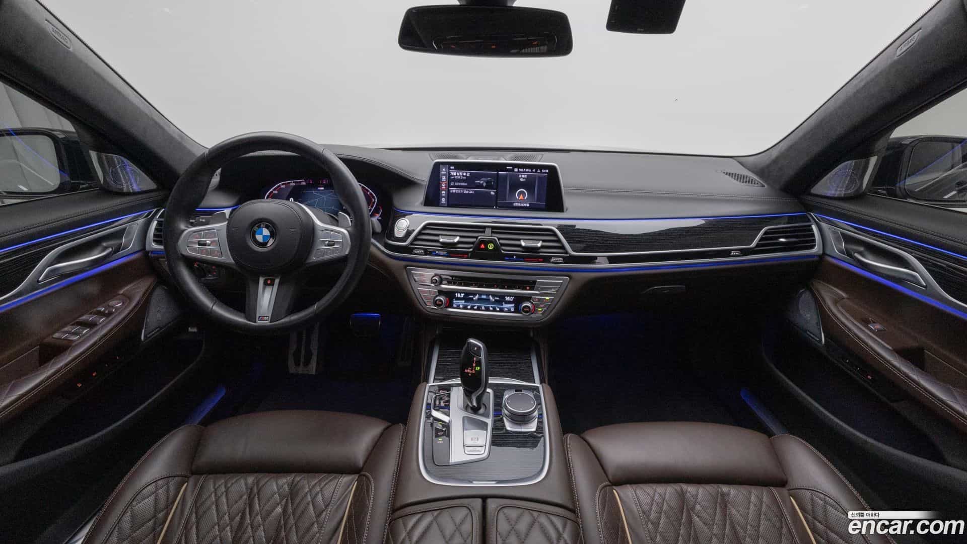 7-Series BMW 2021.9-INNER-007