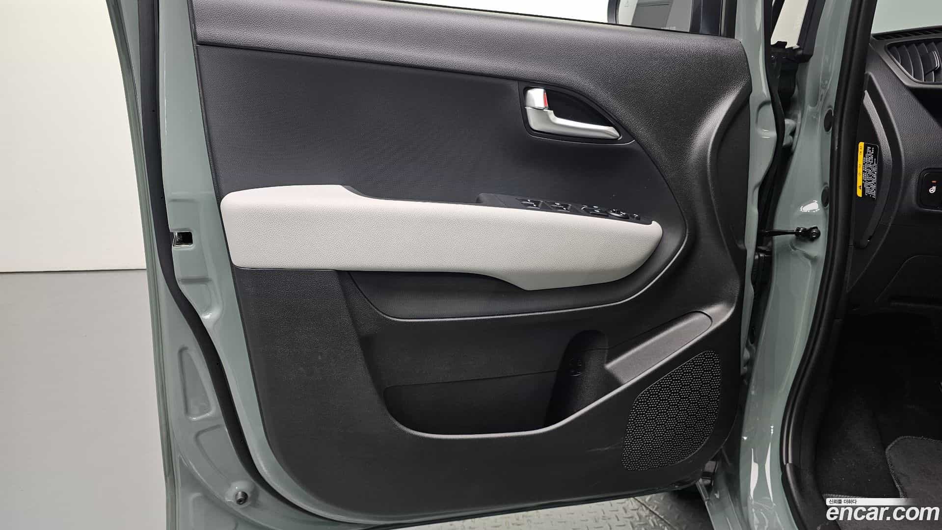 RAY Kia 2025.6-INNER-034