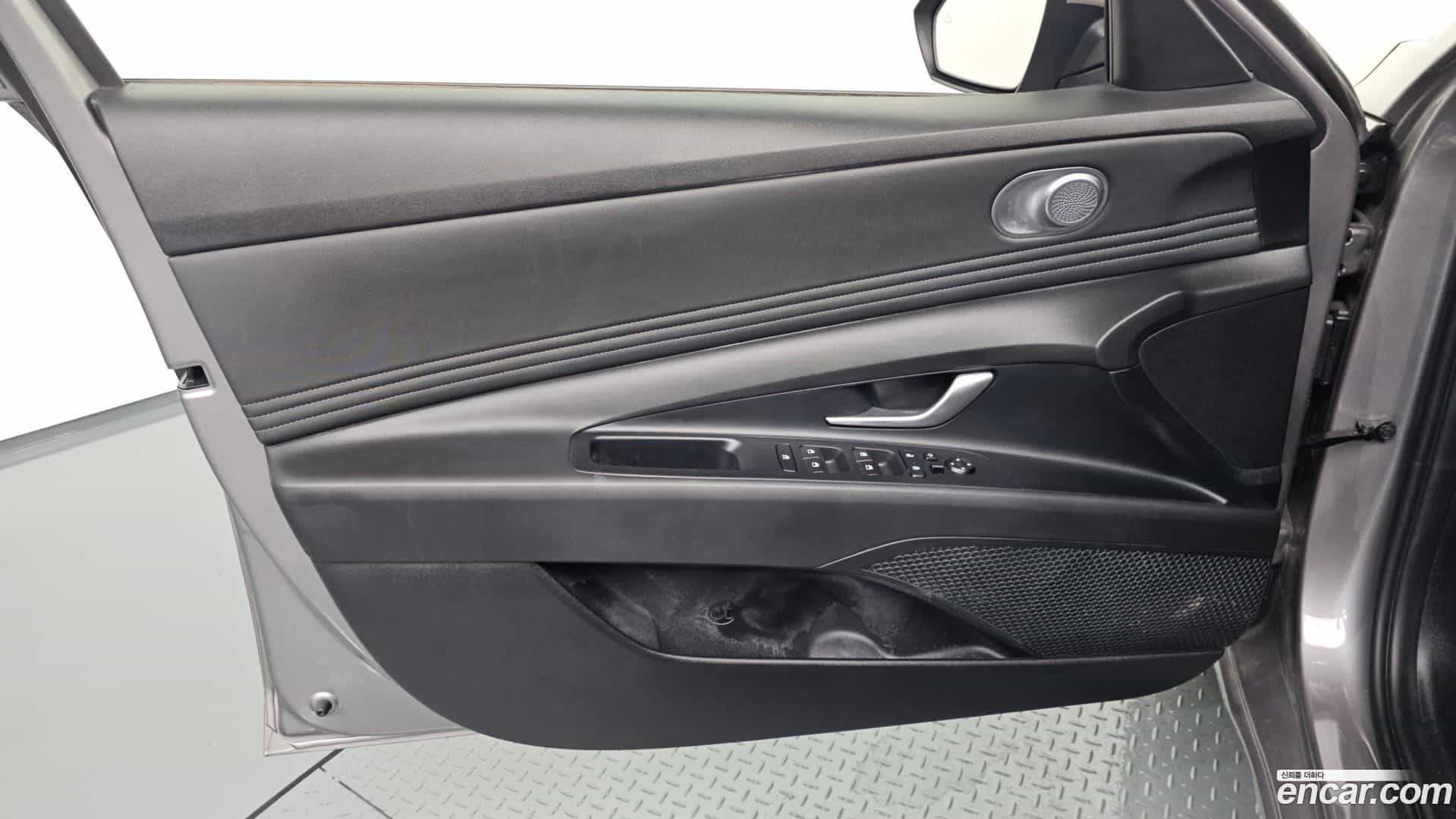 AVANTE Hyundai 2022.8-INNER-034