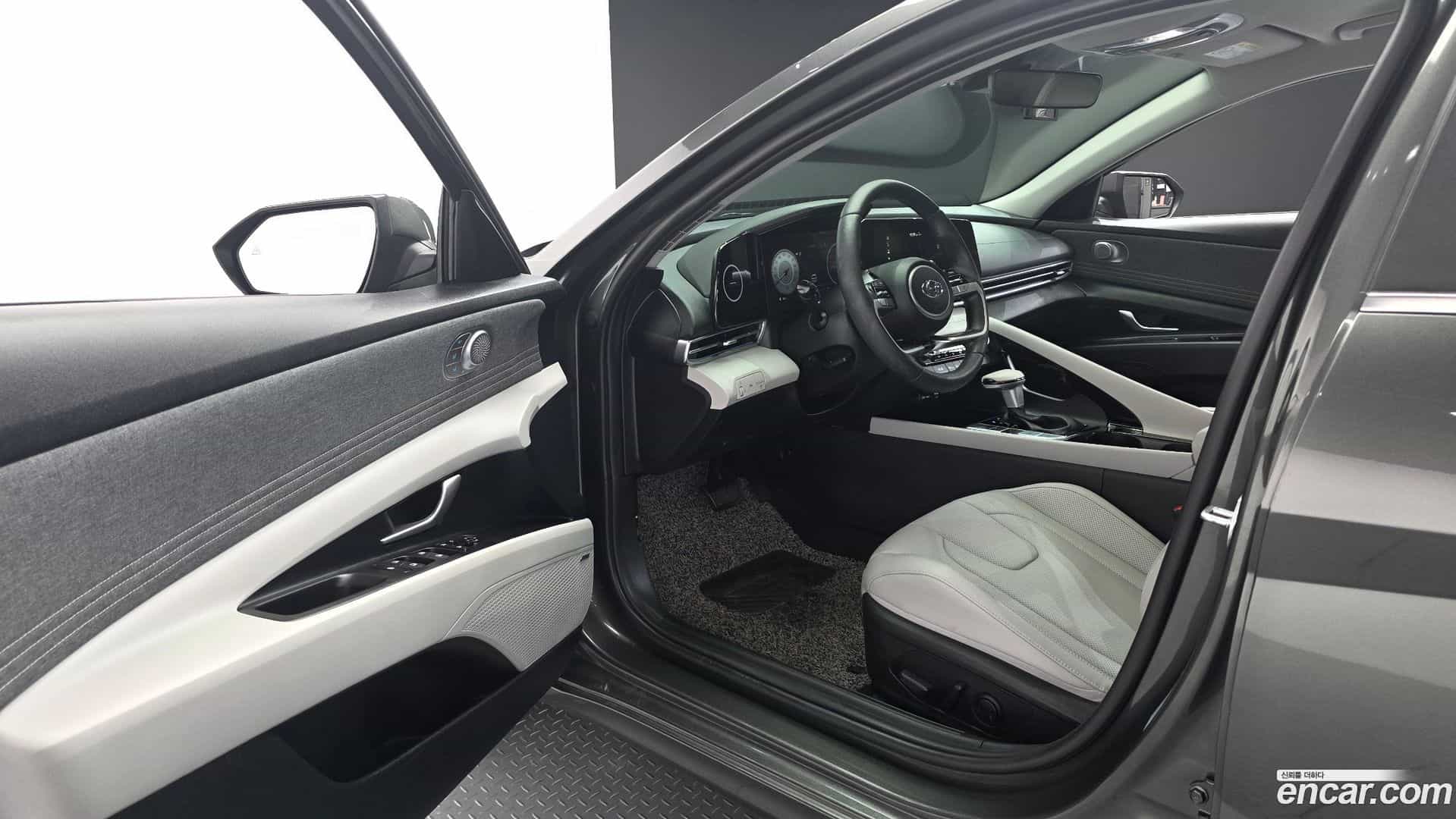 AVANTE Hyundai 2023.2-INNER-010