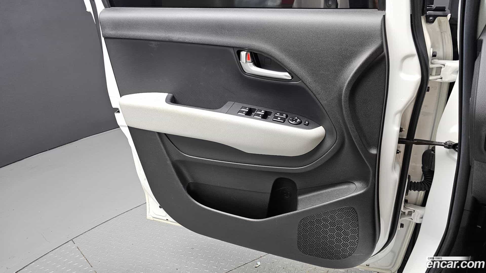 RAY Kia 2024.4-INNER-035