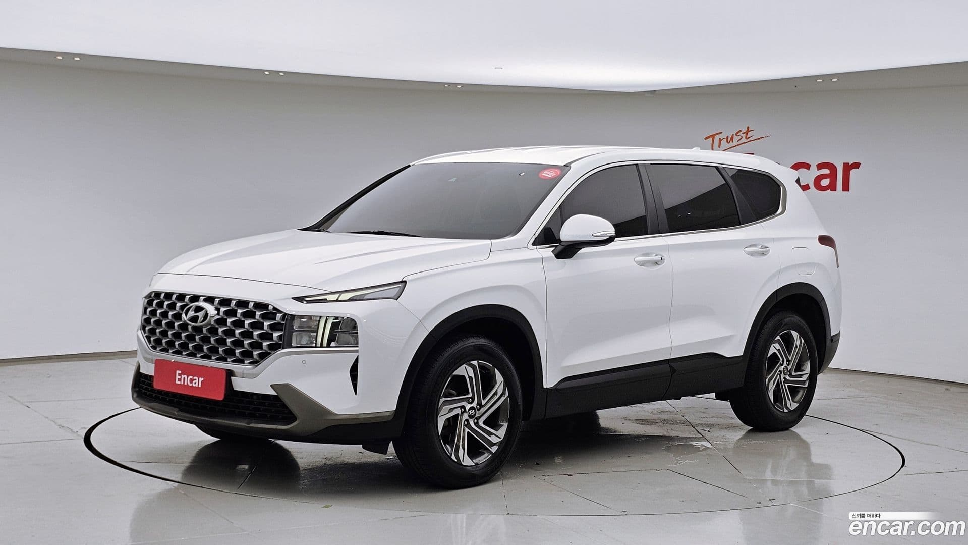 Main__Slider__Photo:Santafe Hyundai 2021.3-0