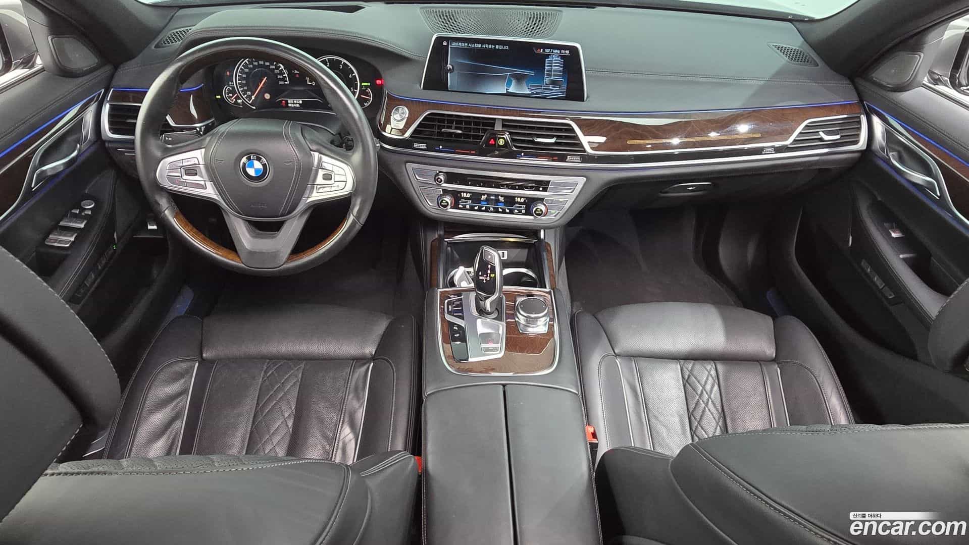 7-Series BMW 2016.7-INNER-007