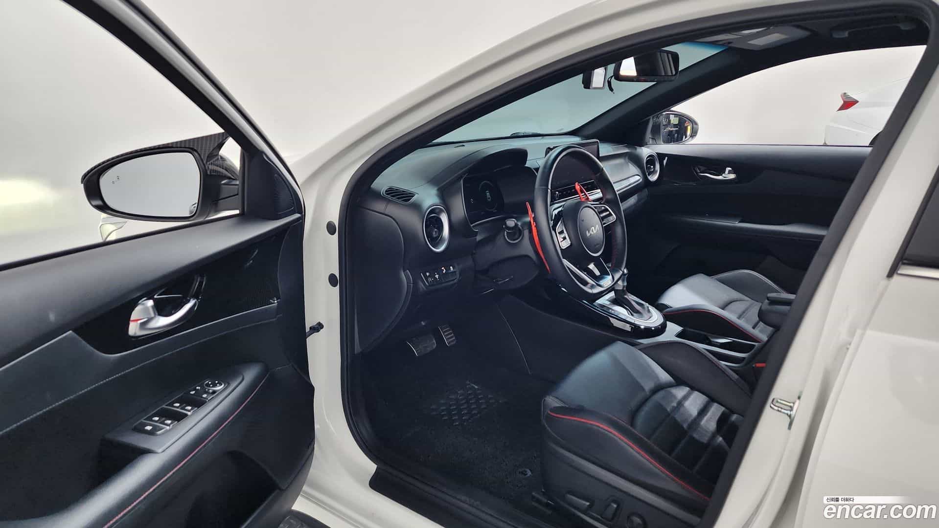 K3 Kia 2024.0-INNER-010