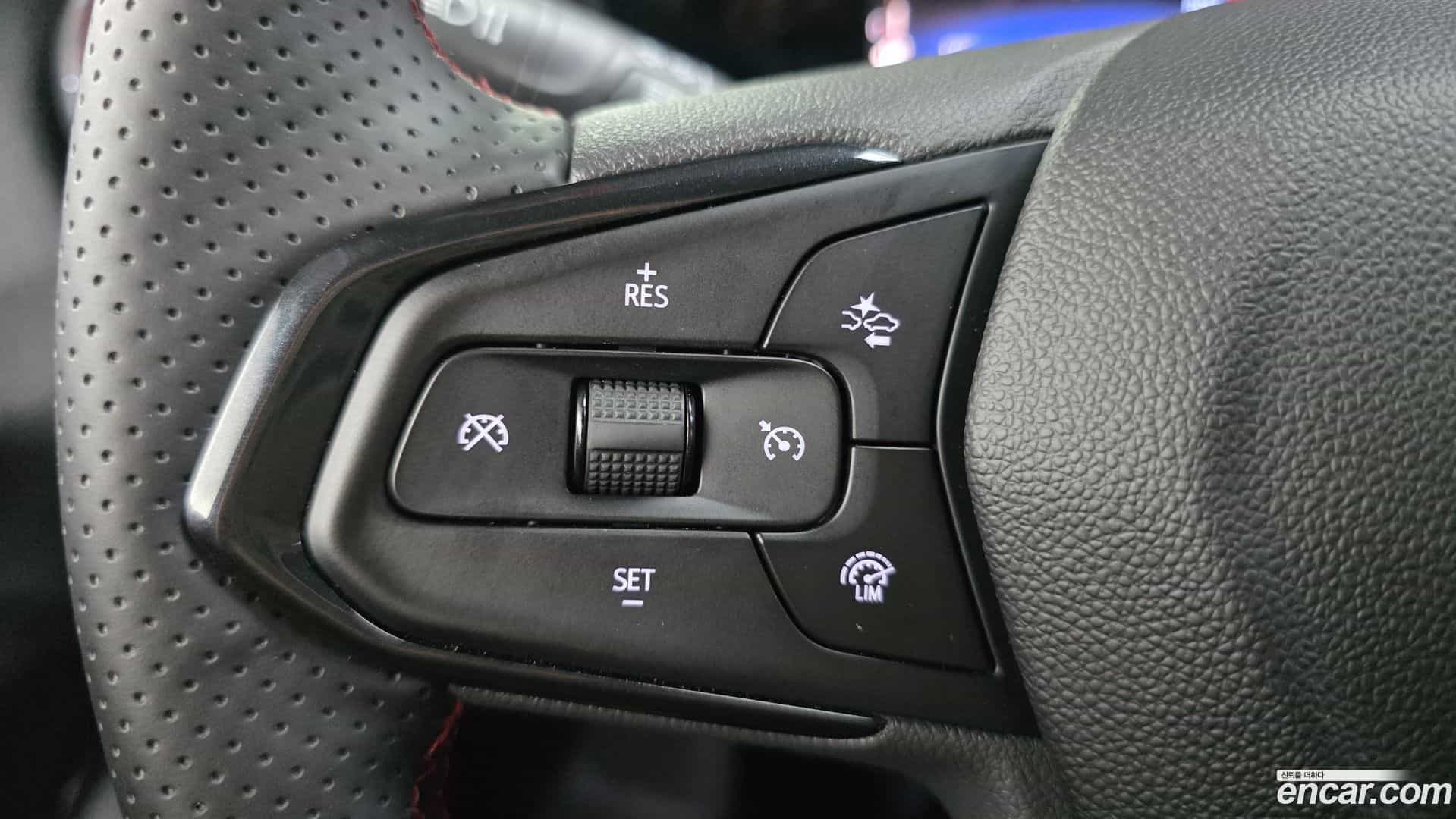 Trax Chevrolet 2023.4-OPTION-019