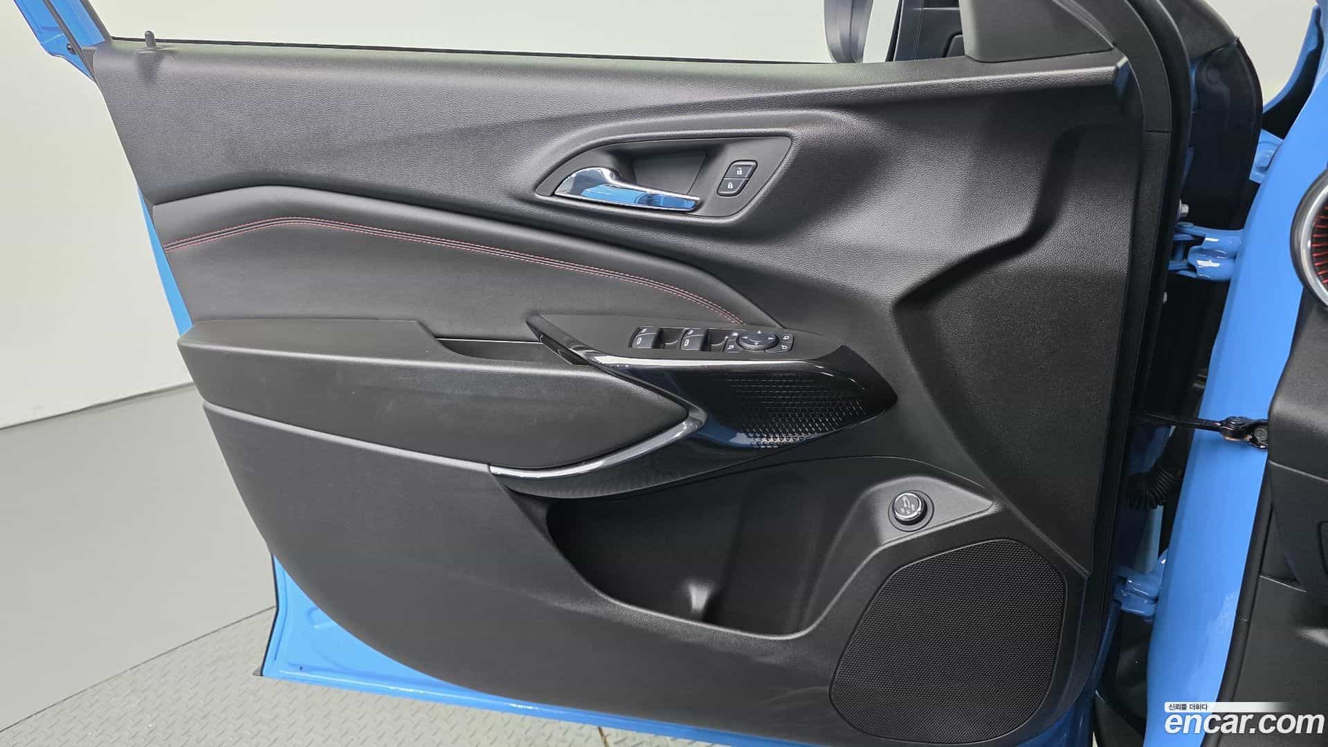 Trax Chevrolet 2023.4-INNER-034
