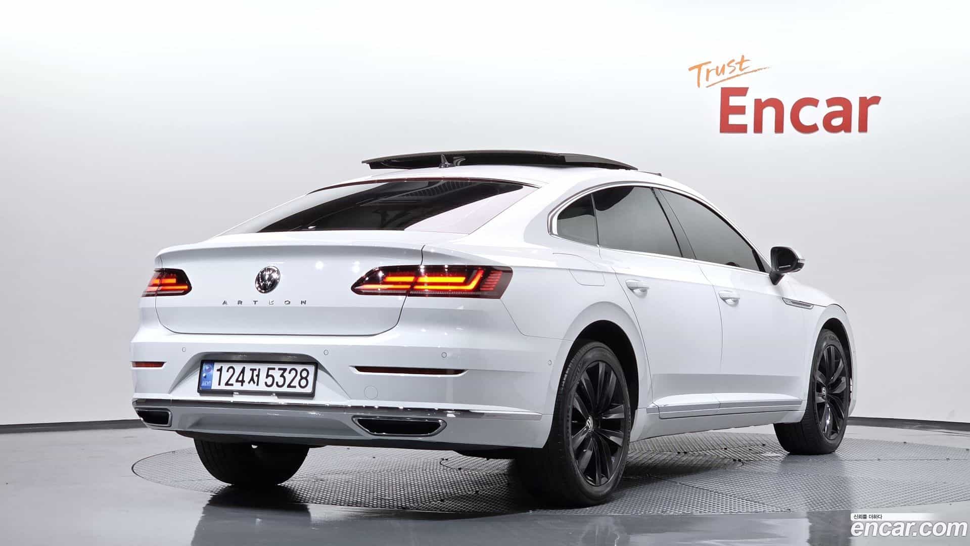 Arteon Volkswagen 2019.4-OUTER-002