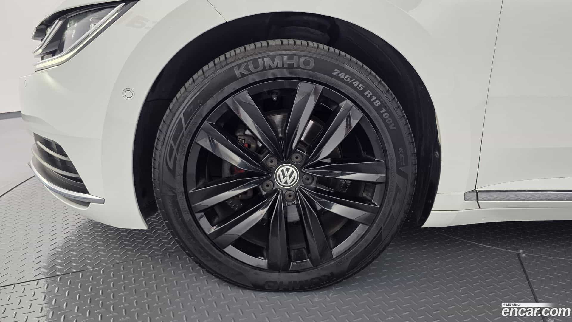 Arteon Volkswagen 2019.4-OUTER-005