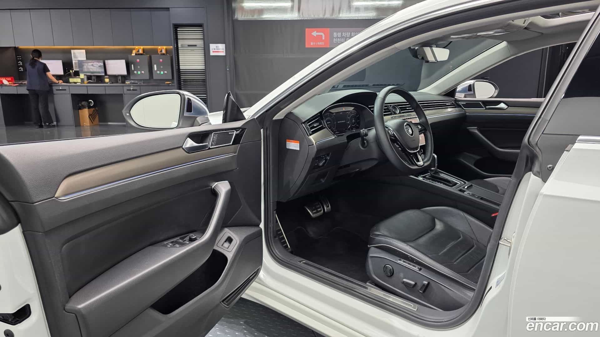 Arteon Volkswagen 2019.4-INNER-010
