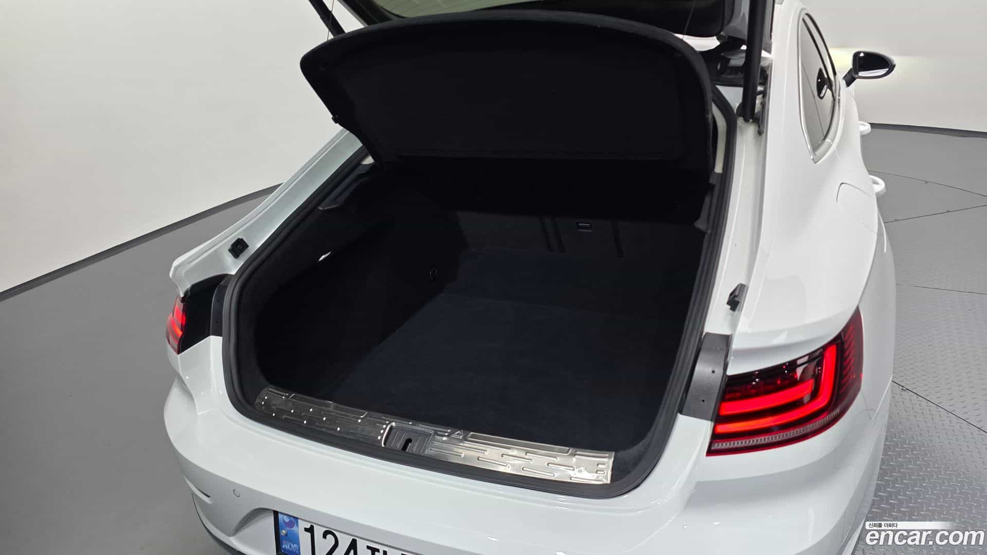 Arteon Volkswagen 2019.4-OPTION-047