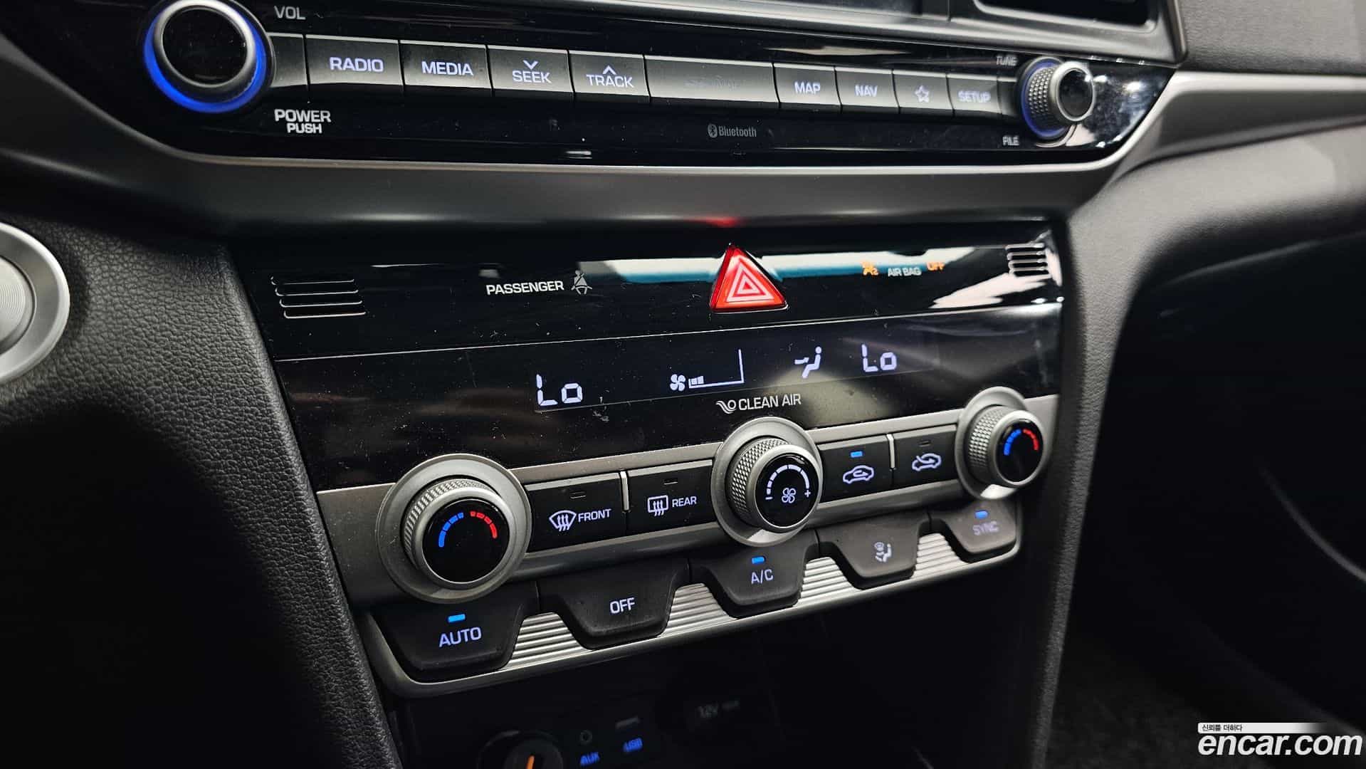 AVANTE Hyundai 2019.10-OPTION-024