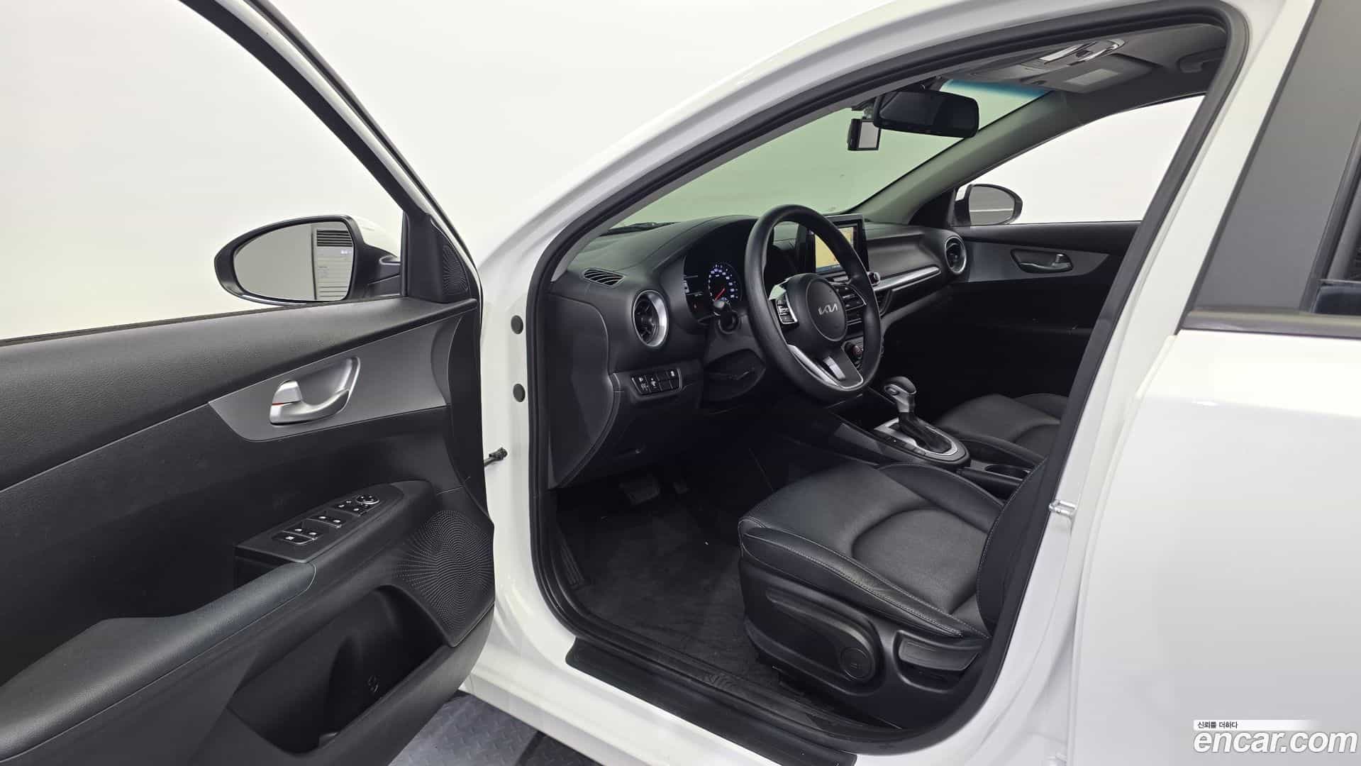 K3 Kia 2022.1-INNER-010