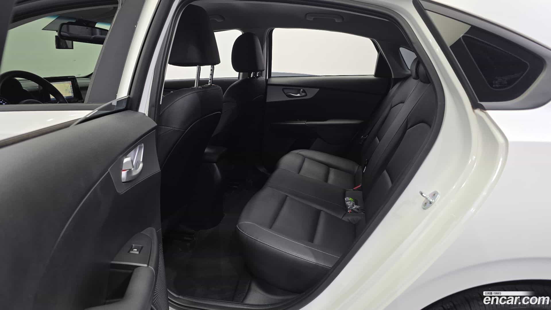 K3 Kia 2022.1-OPTION-016