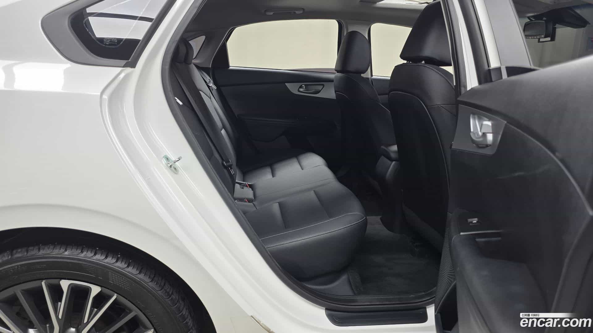 K3 Kia 2022.3-OPTION-015