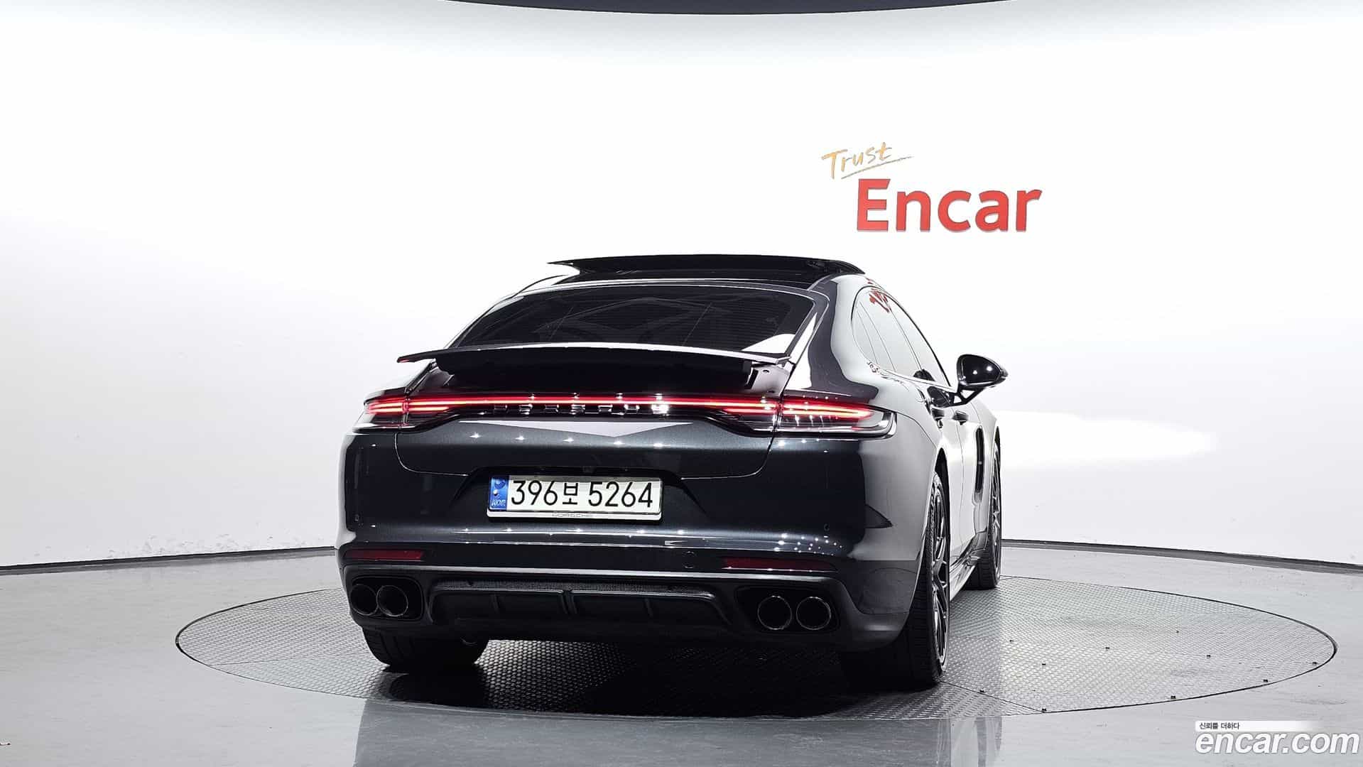 Panamera Porsche 2021.2-OUTER-004
