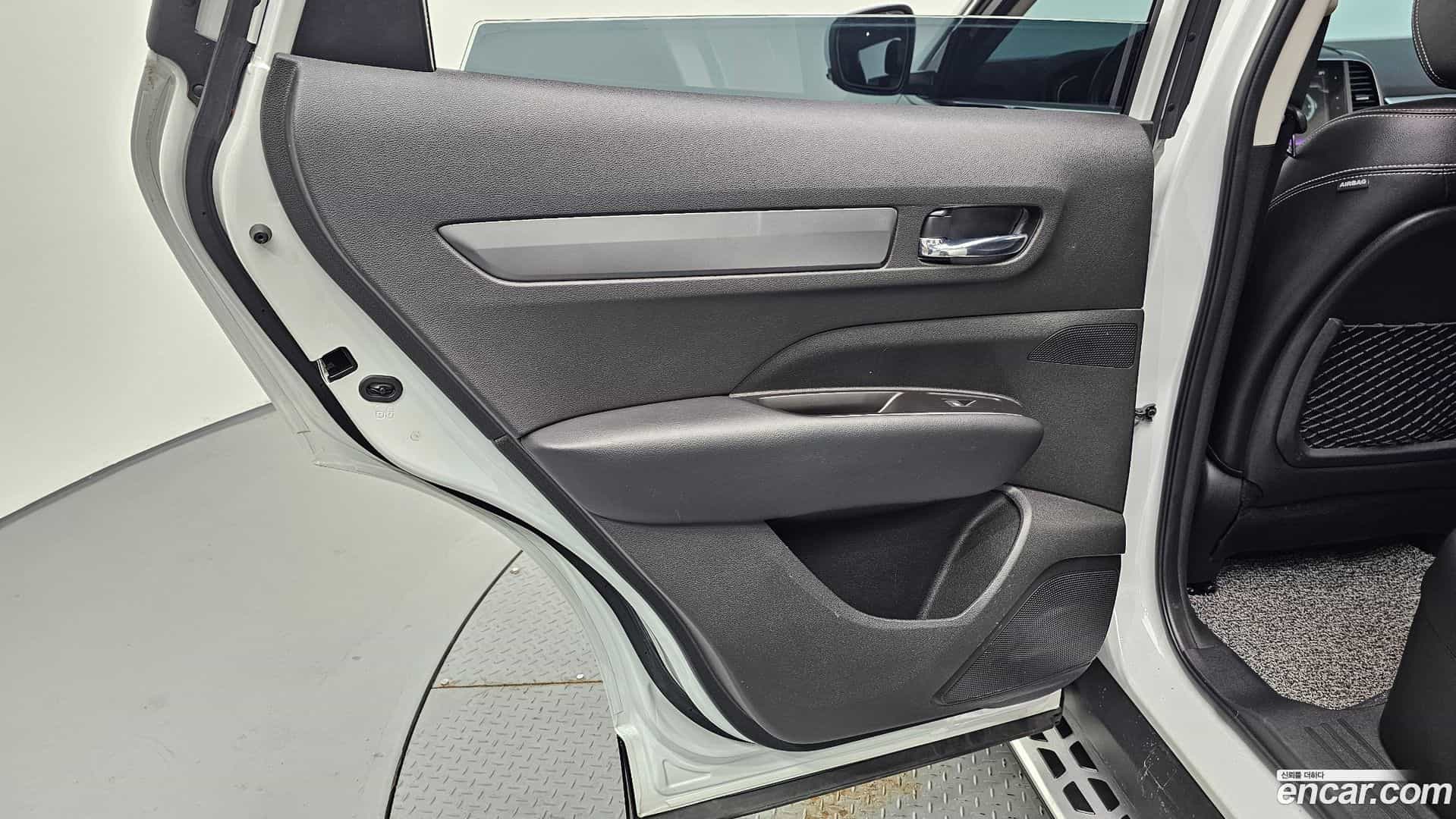 QM6 Renault Korea 2023.2-INNER-035