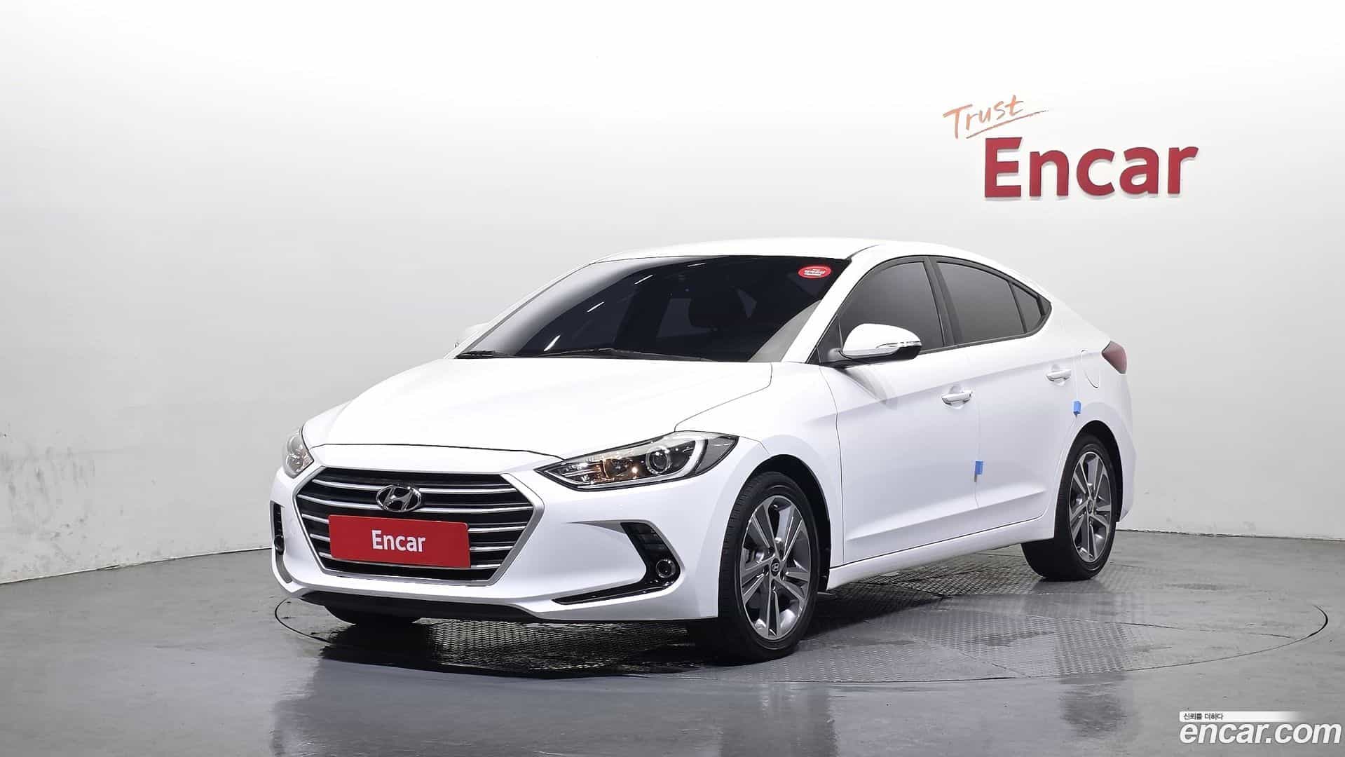 AVANTE Hyundai 2018.7-OUTER-001