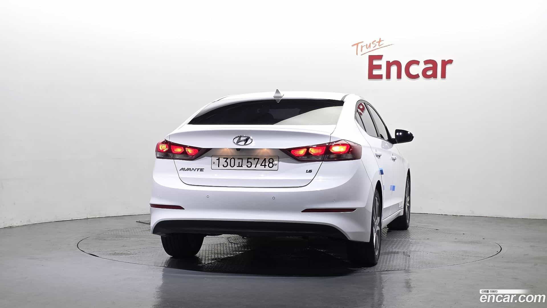 AVANTE Hyundai 2018.7-OUTER-004