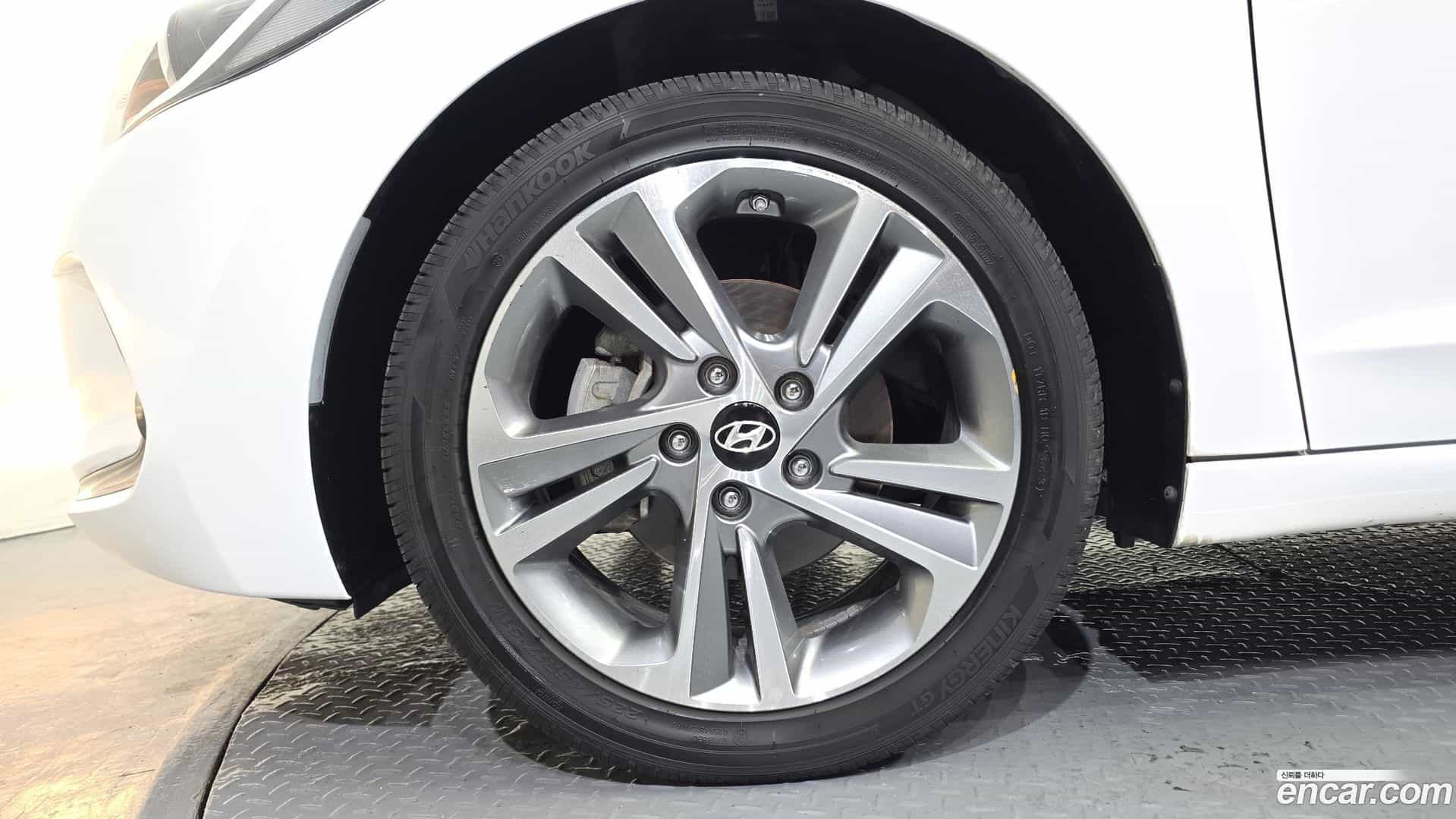AVANTE Hyundai 2018.7-OUTER-005