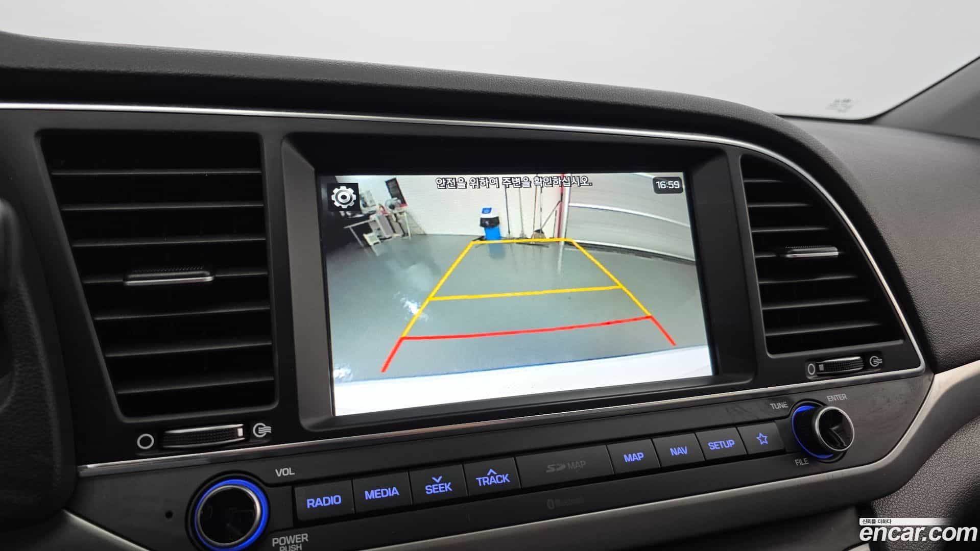 AVANTE Hyundai 2018.7-OPTION-022