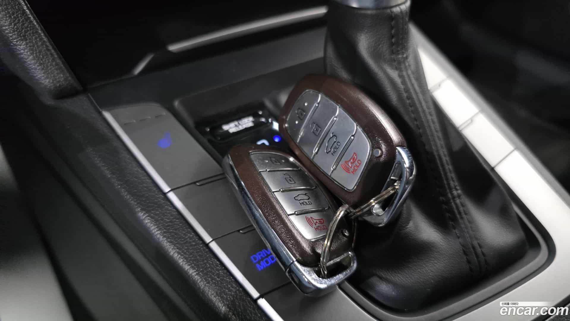 AVANTE Hyundai 2018.7-OPTION-024