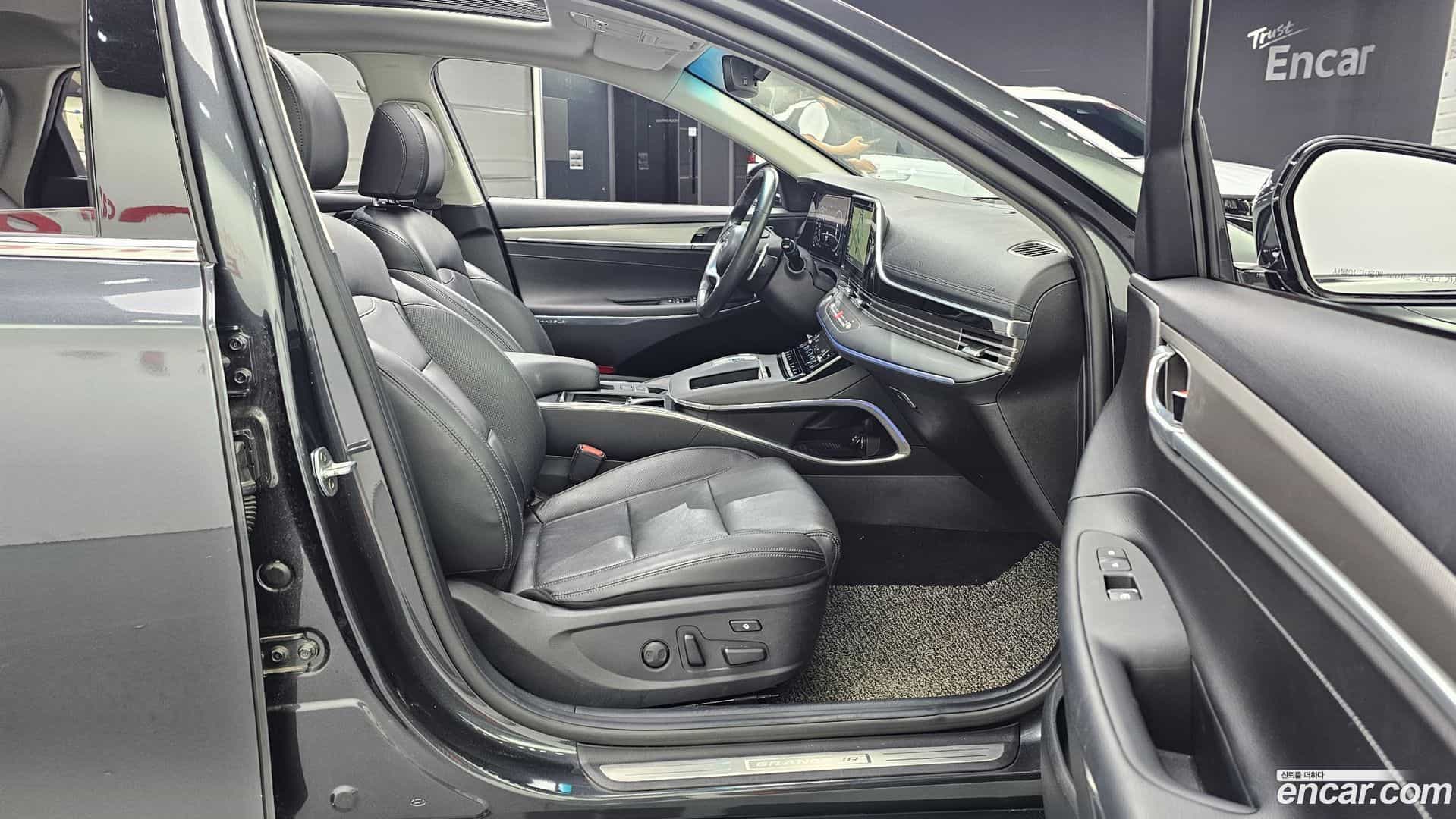 Grandeur Hyundai 2020.7-OPTION-015