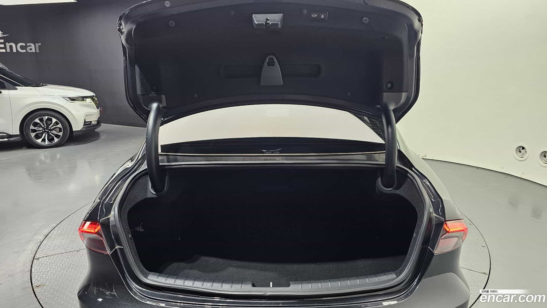Grandeur Hyundai 2020.7-OPTION-024