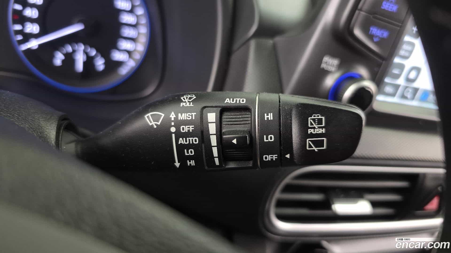 Kona Hyundai 2018.0-OPTION-023