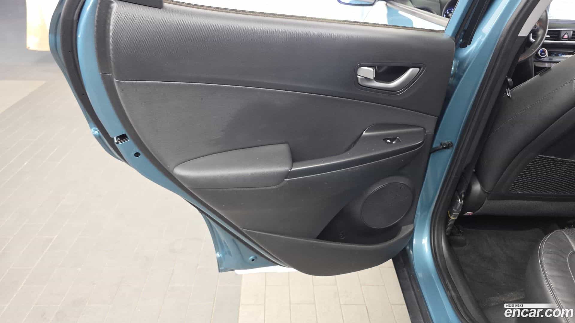 Kona Hyundai 2018.0-INNER-035